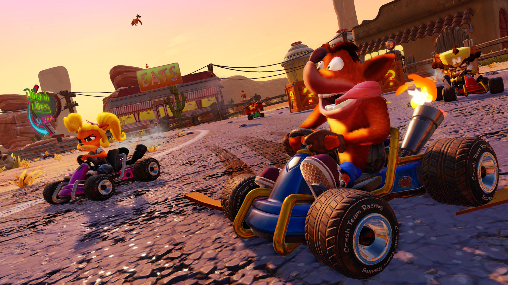 Gra Crash Team Racing, Crash prowadzi gokart, postacie ścigają się.