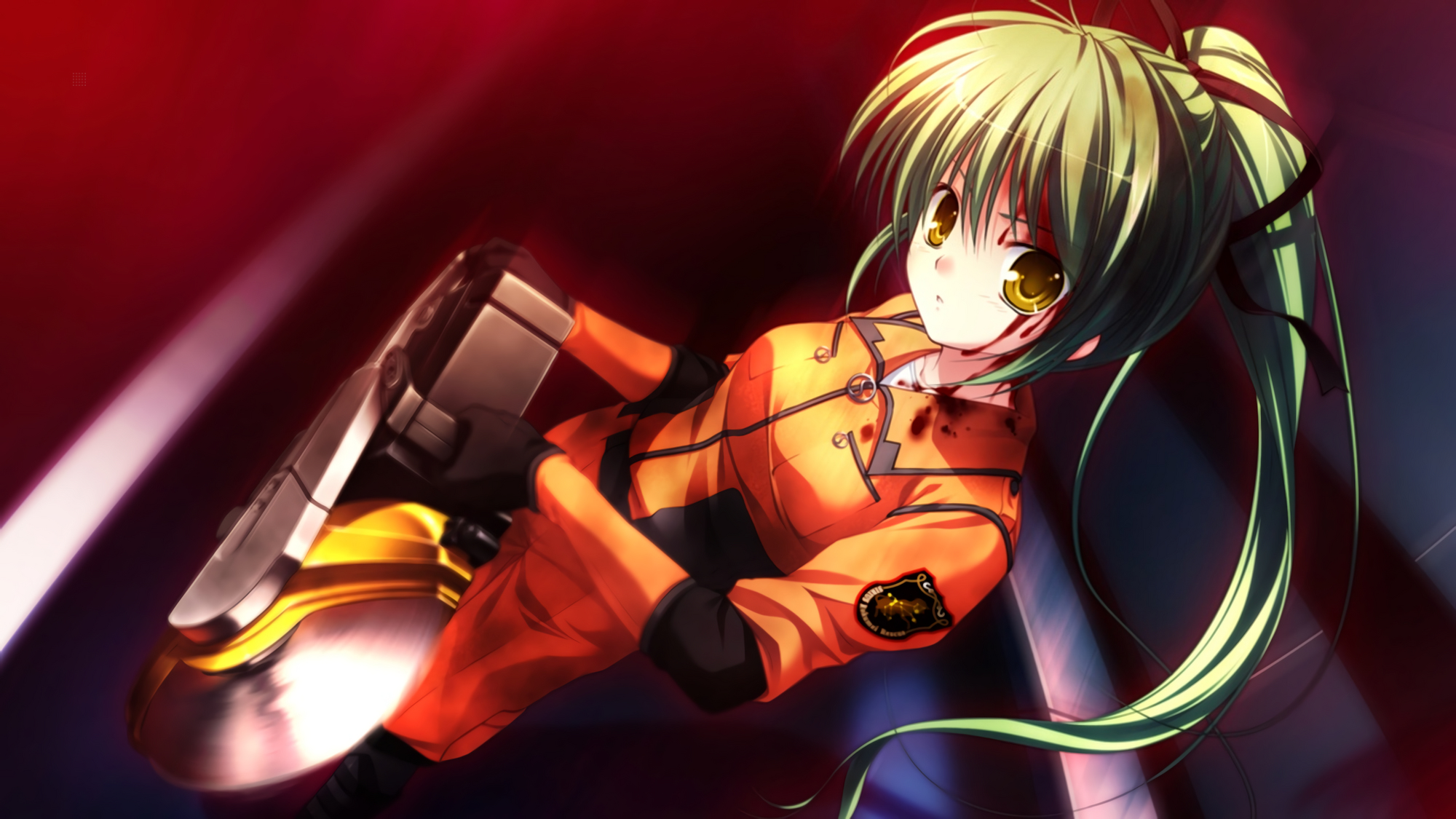 Personaggio anime in tuta arancione, sdraiato. Capelli verdi, sangue sul viso. Sfondo rosso brillante.