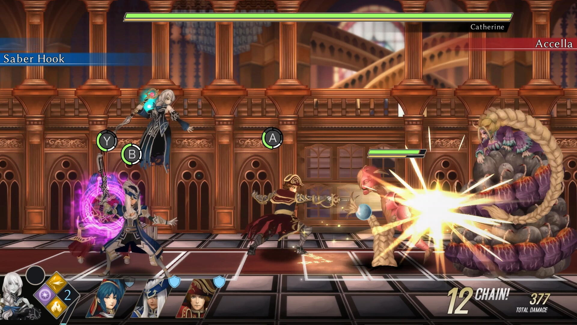 Scena z gry z postaciami w walce, wyświetlane tytuły 'Saber Hook' i 'Accella'.