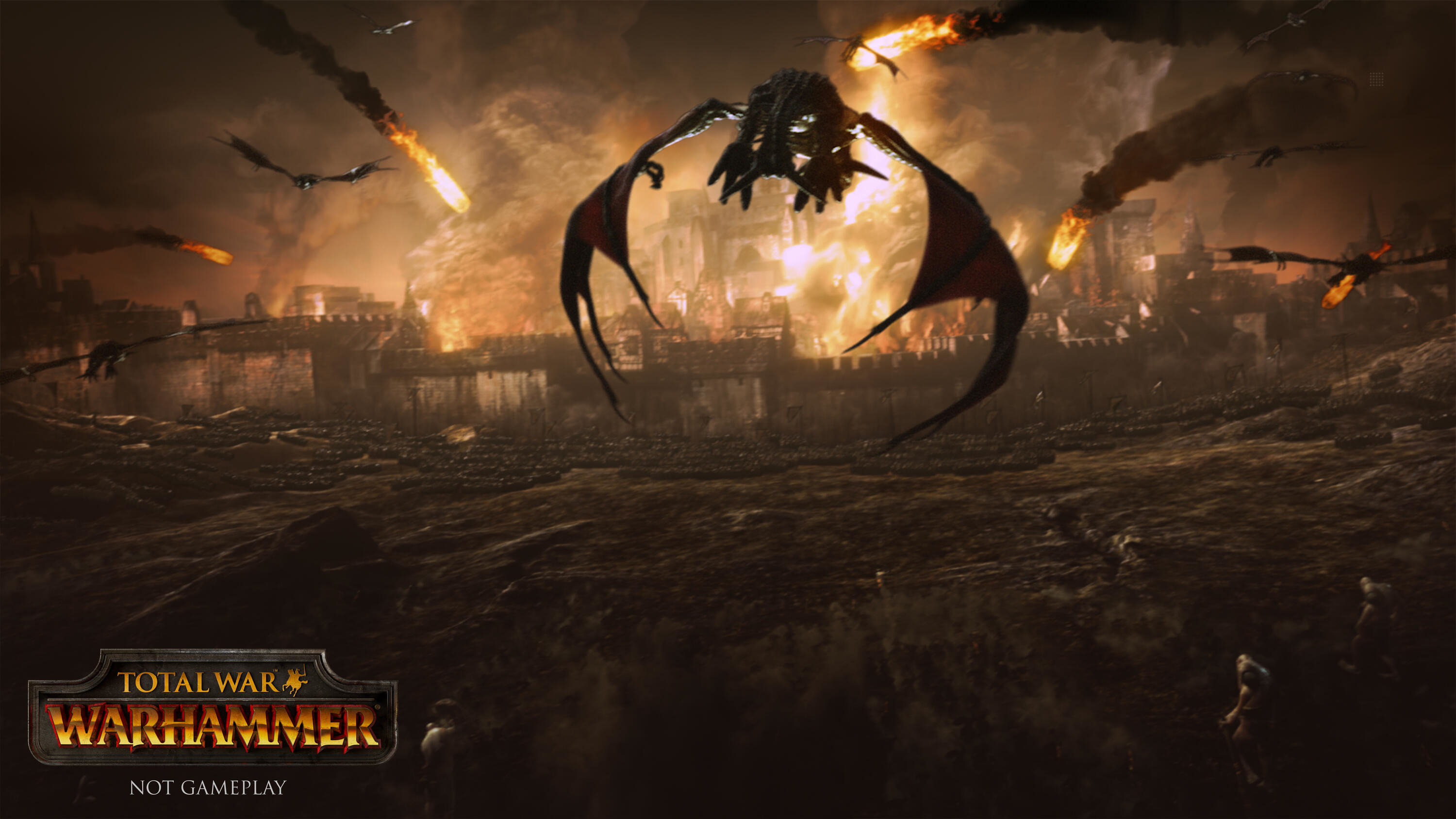 Szene aus Total War: Warhammer mit fliegenden Kreaturen und einer brennenden Stadt.