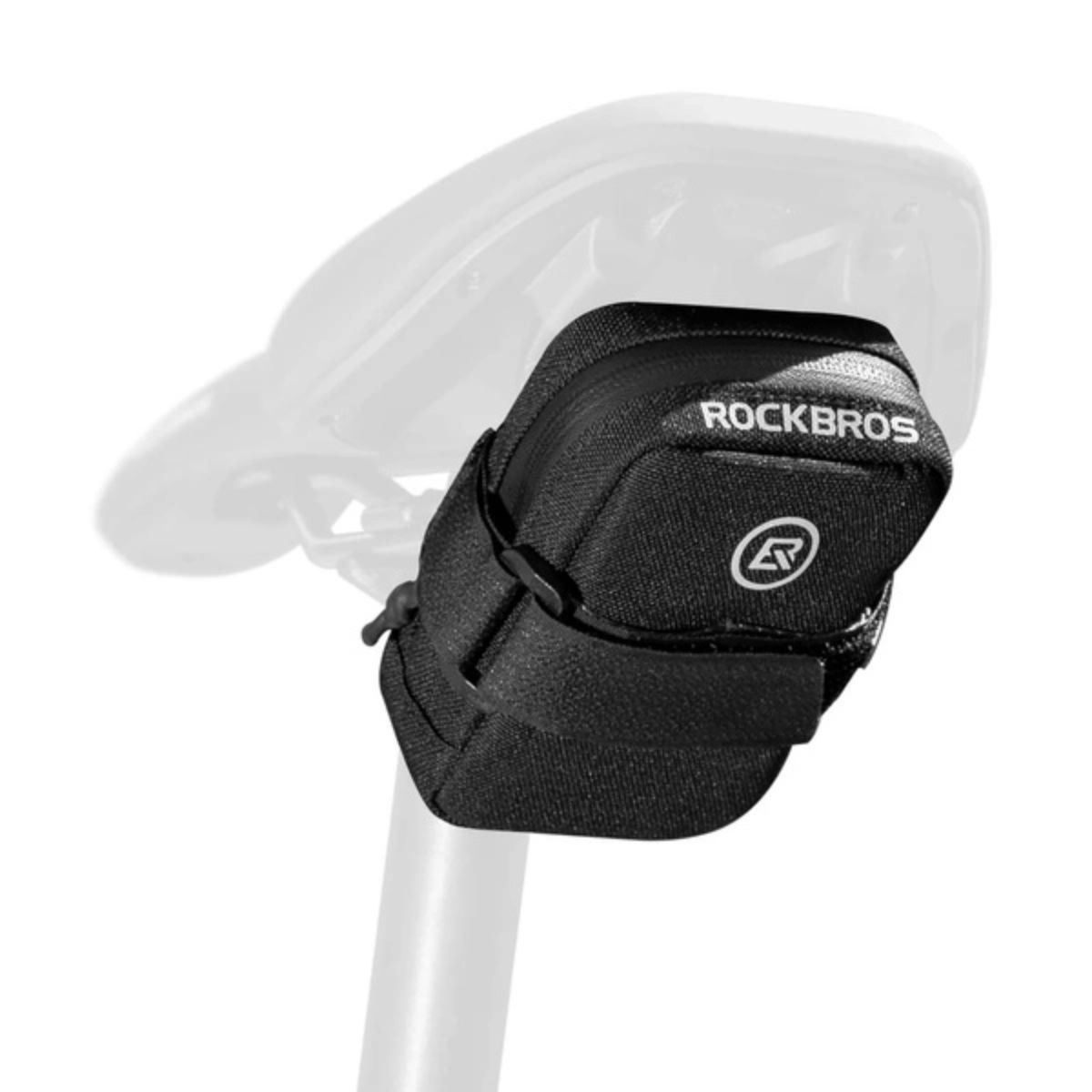 Schwarze Fahrrad-Satteltasche, an der Sattelstütze befestigt. Mit Rockbros-Logo.