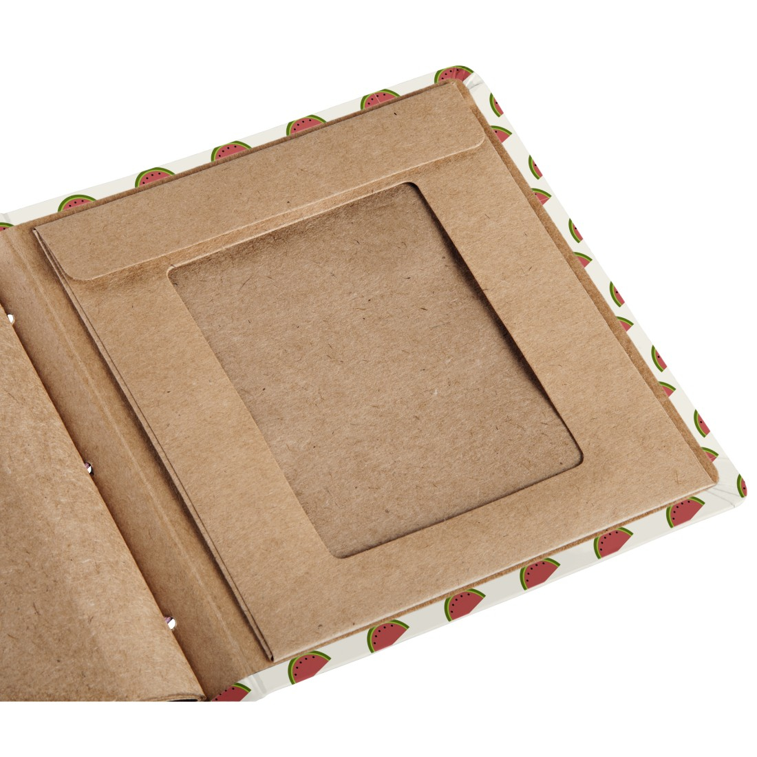 Otwarty album ze zdjęciami. Brązowy karton obramowuje okno. Obramowanie z nadrukiem arbuza.