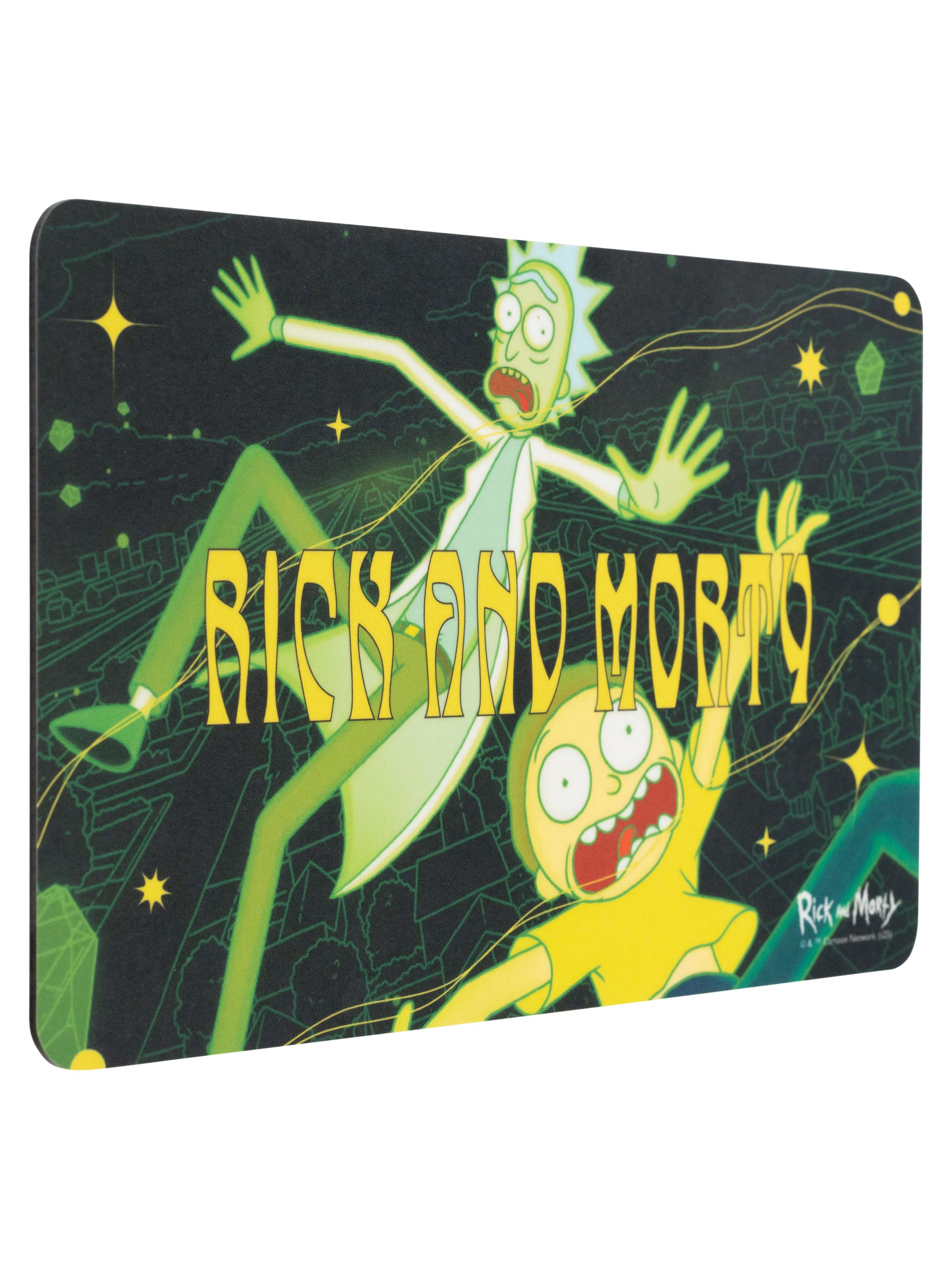 Rick-und-Morty-Matte. Rick-und-Morty-Figuren mit dem Text 'RICK AND MORTY' in Gelb.