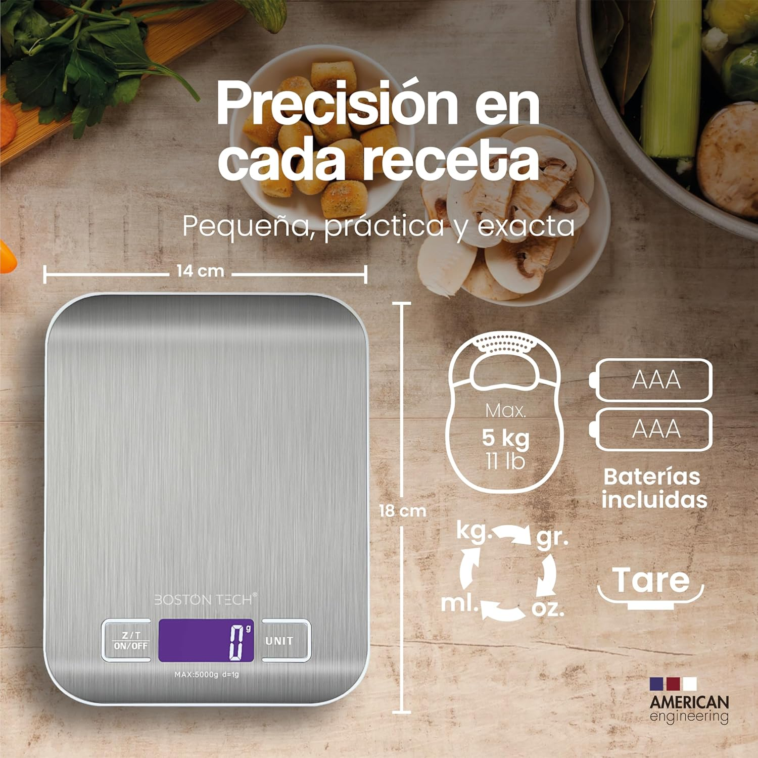 Una bilancia da cucina argentata con display digitale, che misura 0, insieme a ingredienti e testo sulle ricette.
