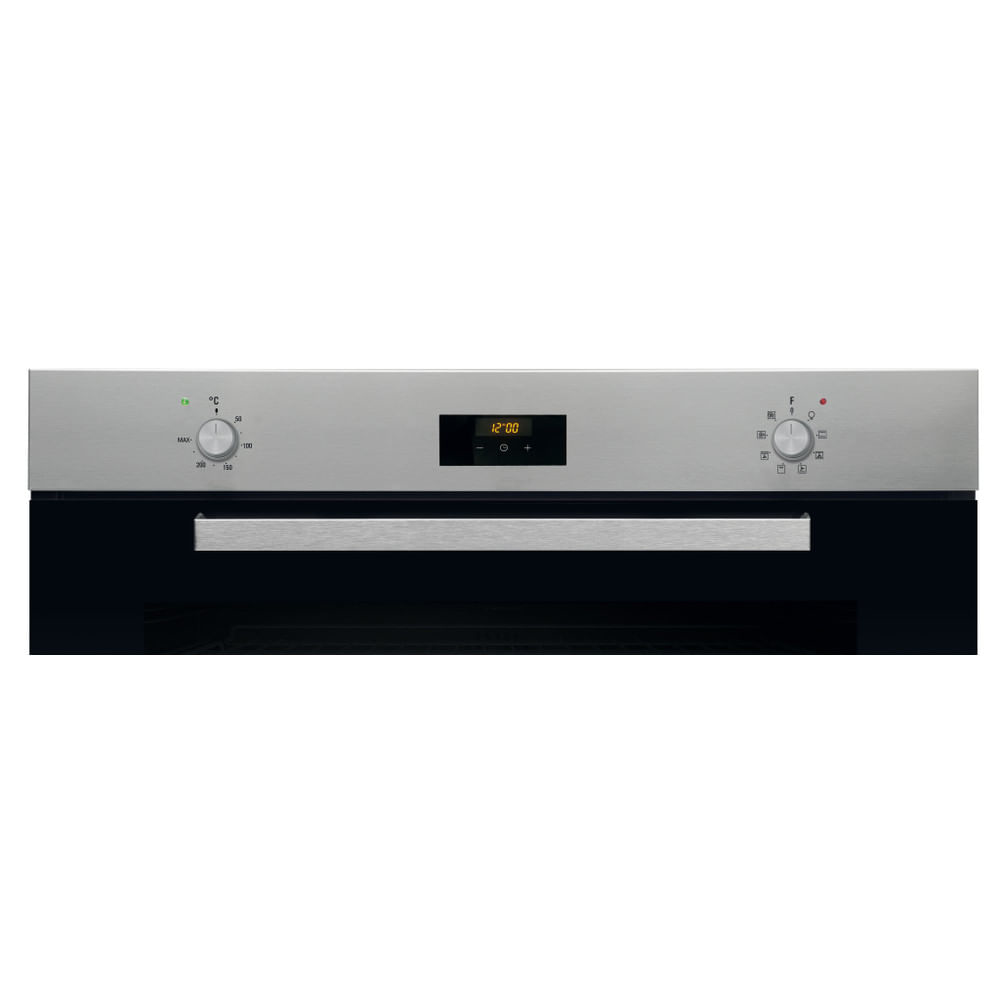 Frente de horno plateado con controles y pantalla digital. Puerta y asa de cristal negro abajo. Fondo blanco.