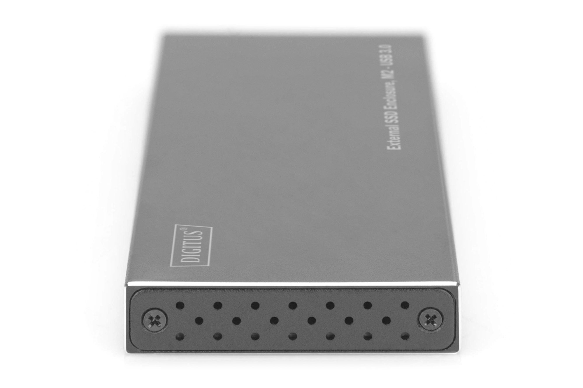 Ein silbernes externes SSD-Gehäuse mit dem Markennamen 'DIGITUS'.