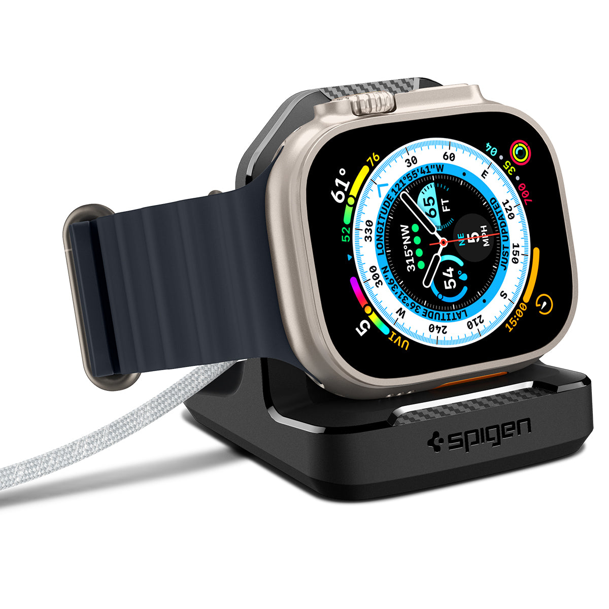 Smartwatch op oplaadstation. Zwarte en zilveren smartwatch op een zwart oplaadstation.