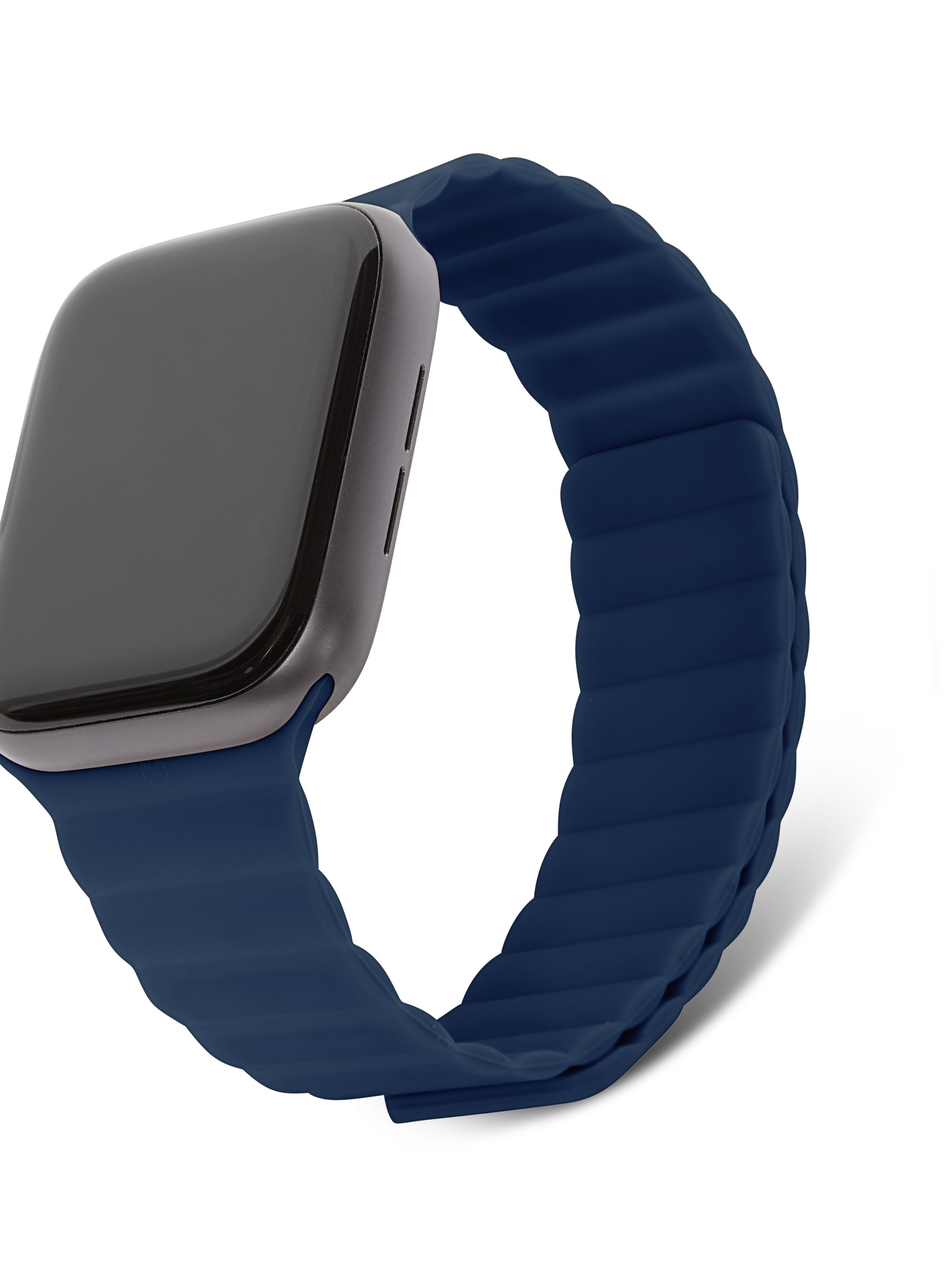 Ciemnoniebieski Apple Watch z ciemnoniebieskim paskiem. Widok z boku, tarcza wyłączona.