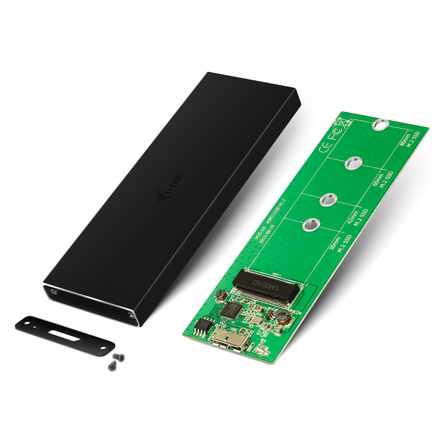 Schwarzes SSD-Gehäuse und Platine mit USB-Anschluss und Komponenten. Isoliert auf Weiß.