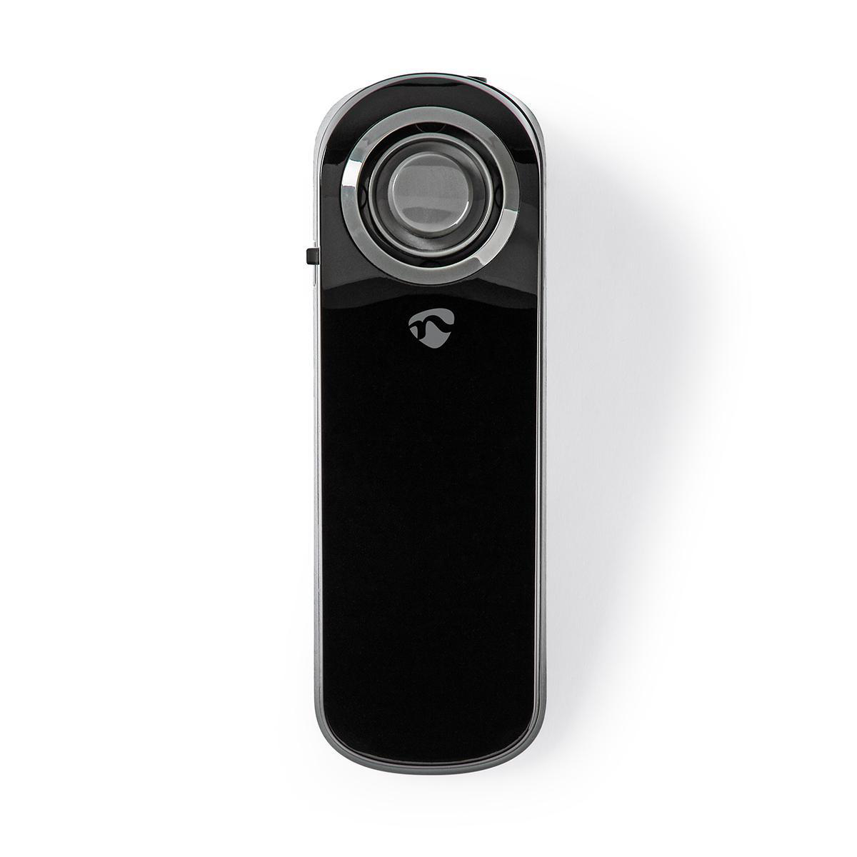 Czarny, podłużny głośnik z czujnikiem na górze i logo, widok z góry.