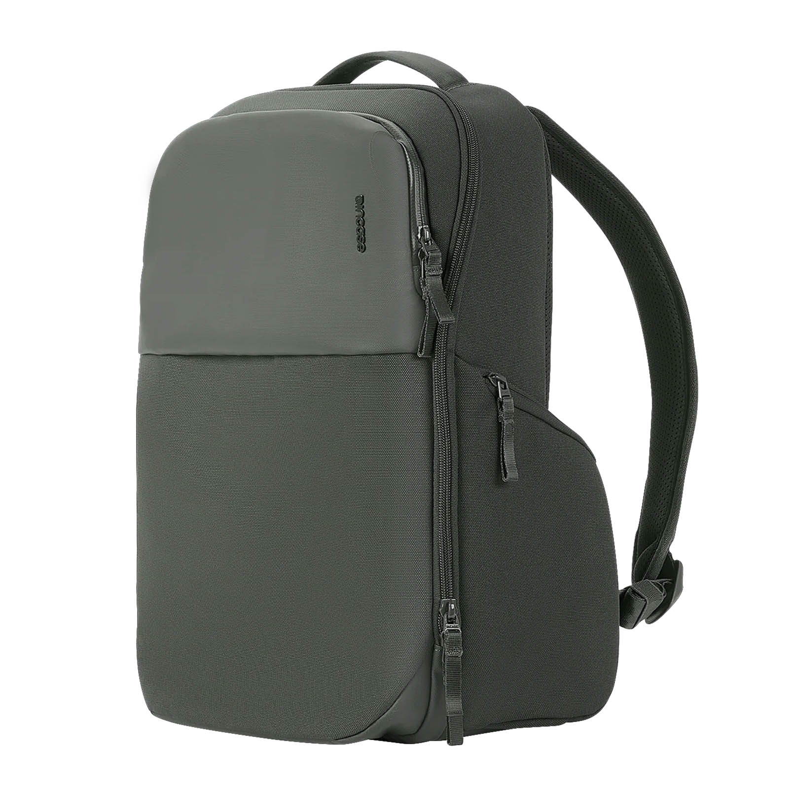Ein Rucksack mit grauem Oberteil und schwarzem Boden. Er hat Reißverschlüsse und einen Griff. Incase-Logo sichtbar.