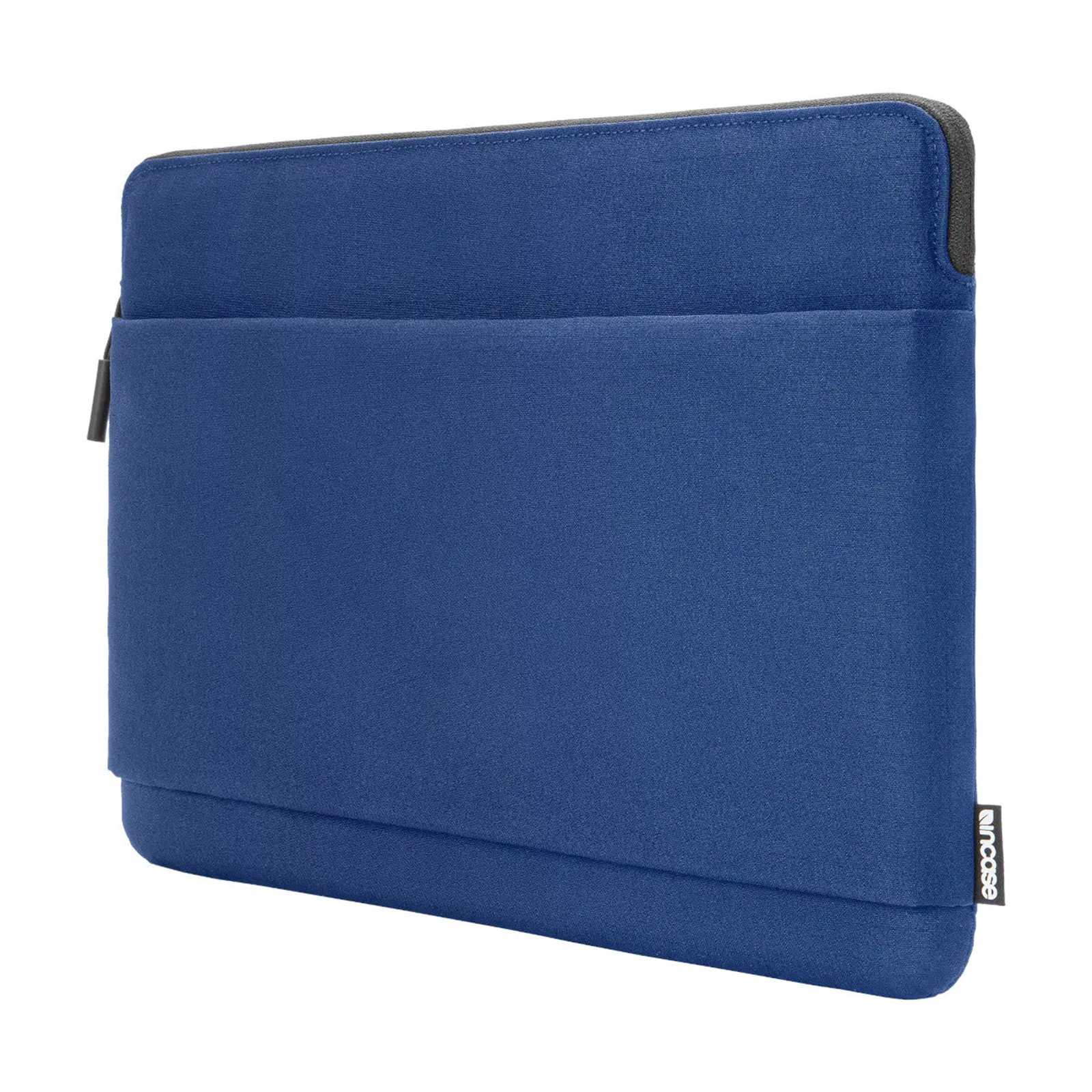 Custodia blu per laptop. Ha una cerniera nera e un piccolo logo Incase nell'angolo in basso a destra.
