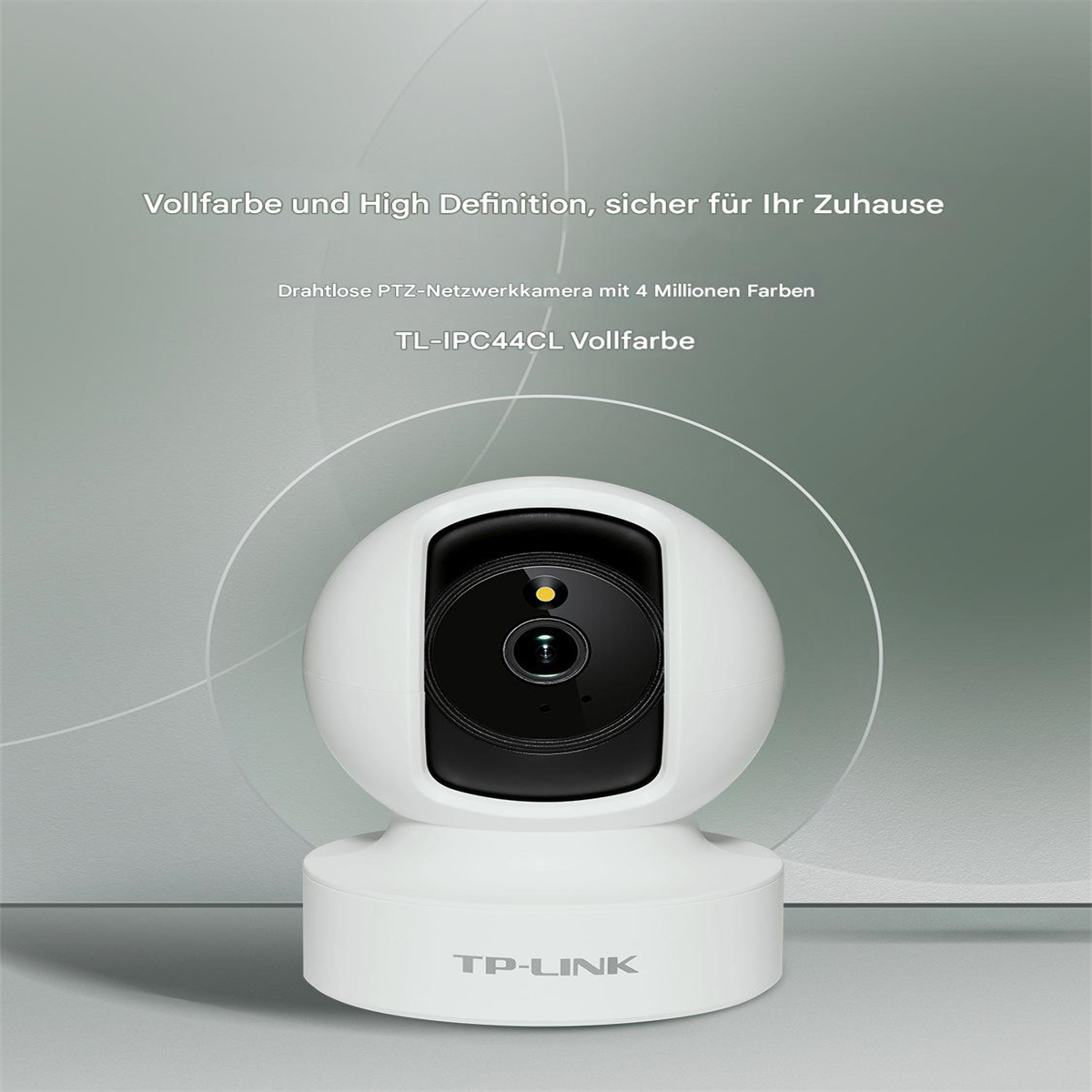 Weiße TP-LINK Überwachungskamera mit schwarzem Objektiv. Text auf dem Bild. Blauer Hintergrund.
