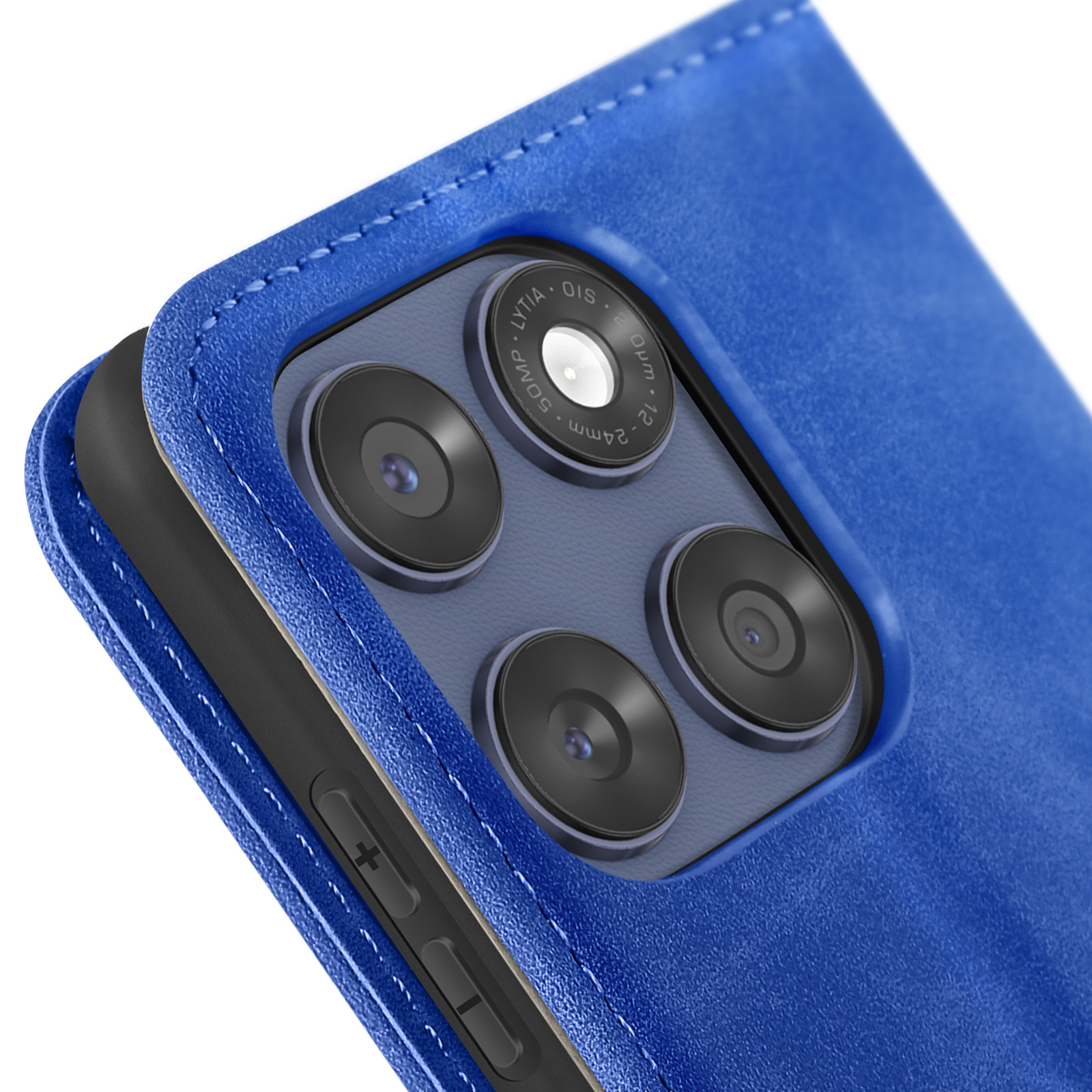 Gros plan sur un étui de téléphone bleu ouvert, montrant l'arrière d'un téléphone avec des caméras.