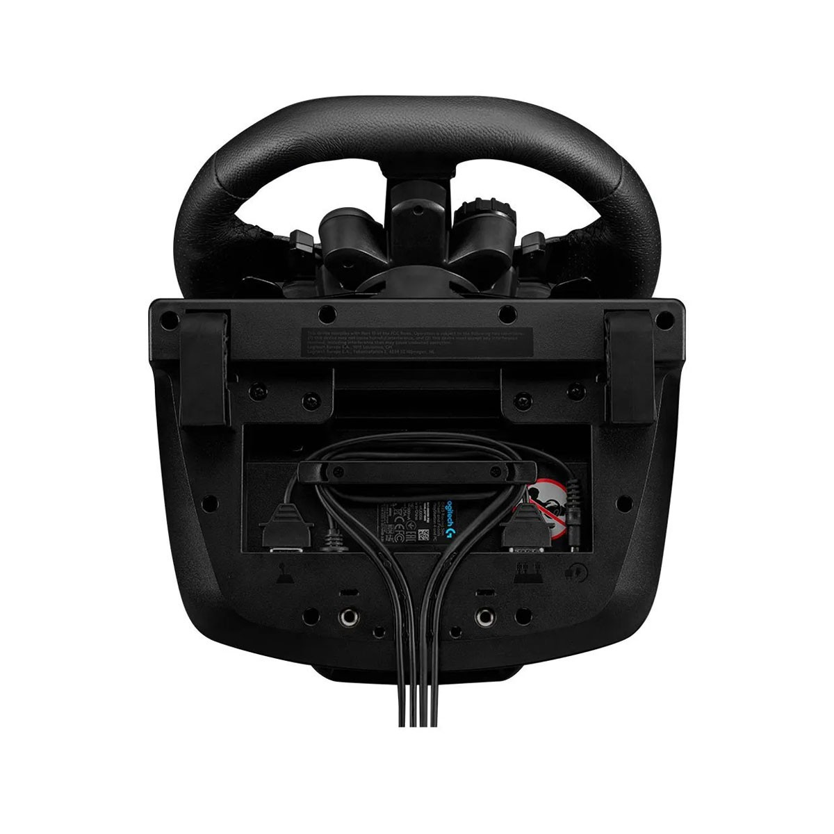 La parte inferior de un volante Logitech negro. Se ven cables y puertos. El volante es negro.