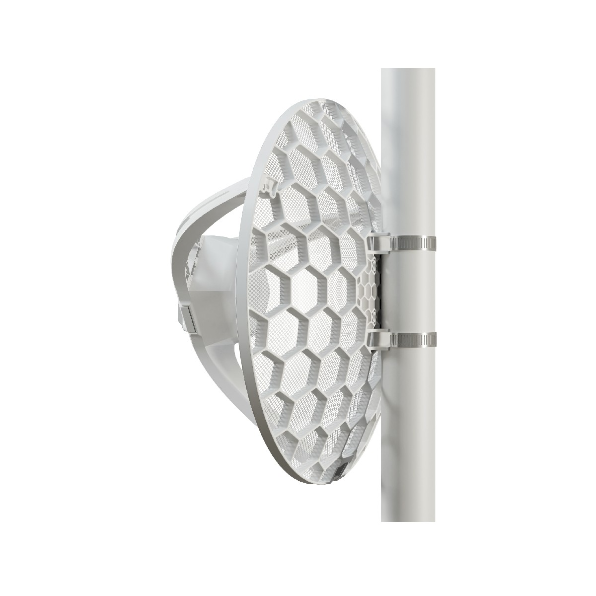 Antena blanca con patrón de panal en un poste. El fondo es blanco.
