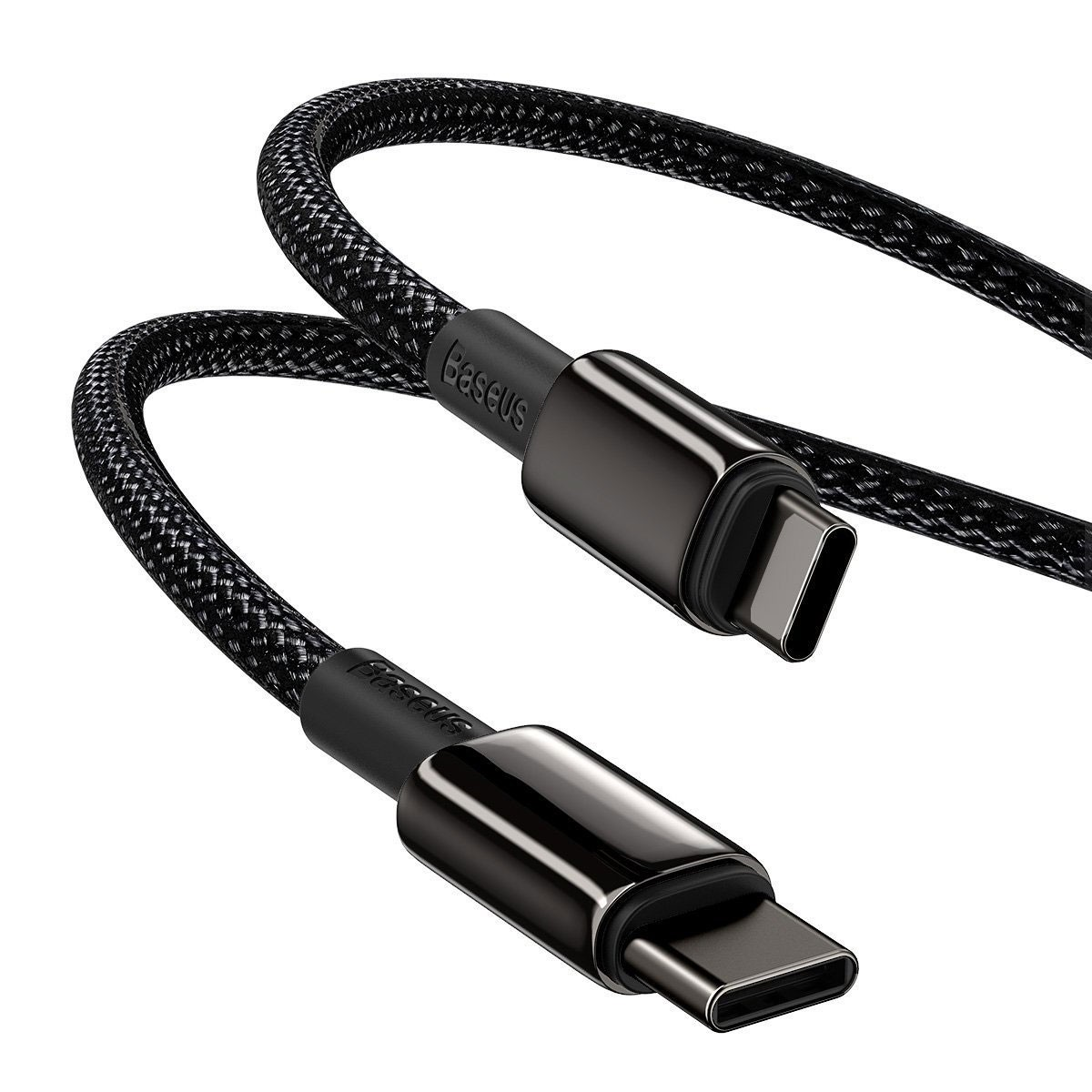 Deux câbles USB-C côte à côte. Les câbles sont noirs avec une texture en tissu. Le fond est blanc.