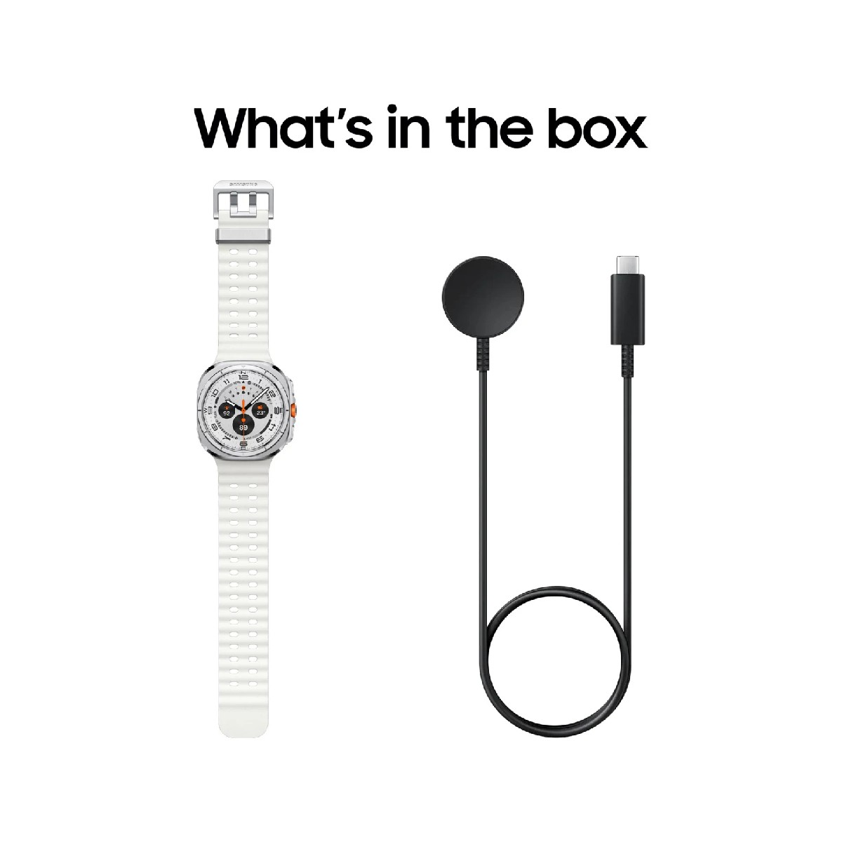 Een smartwatch, oplaadpad en kabel worden weergegeven op een wit oppervlak.