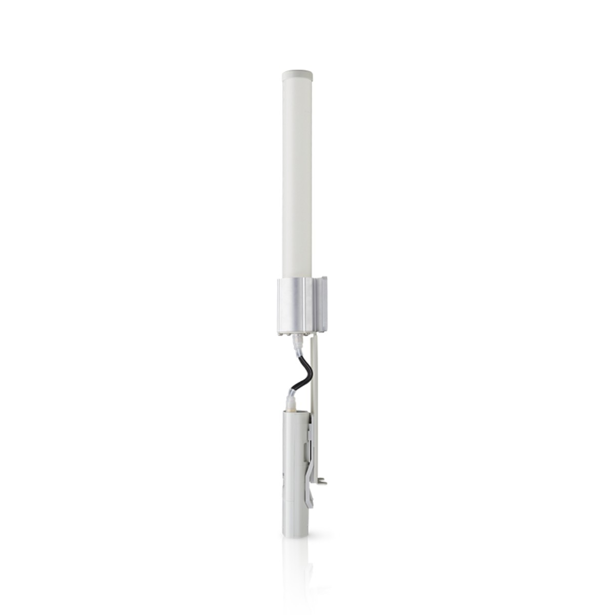Antena blanca con base plateada. Tiene un cable y está sobre un fondo blanco. Orientación vertical.