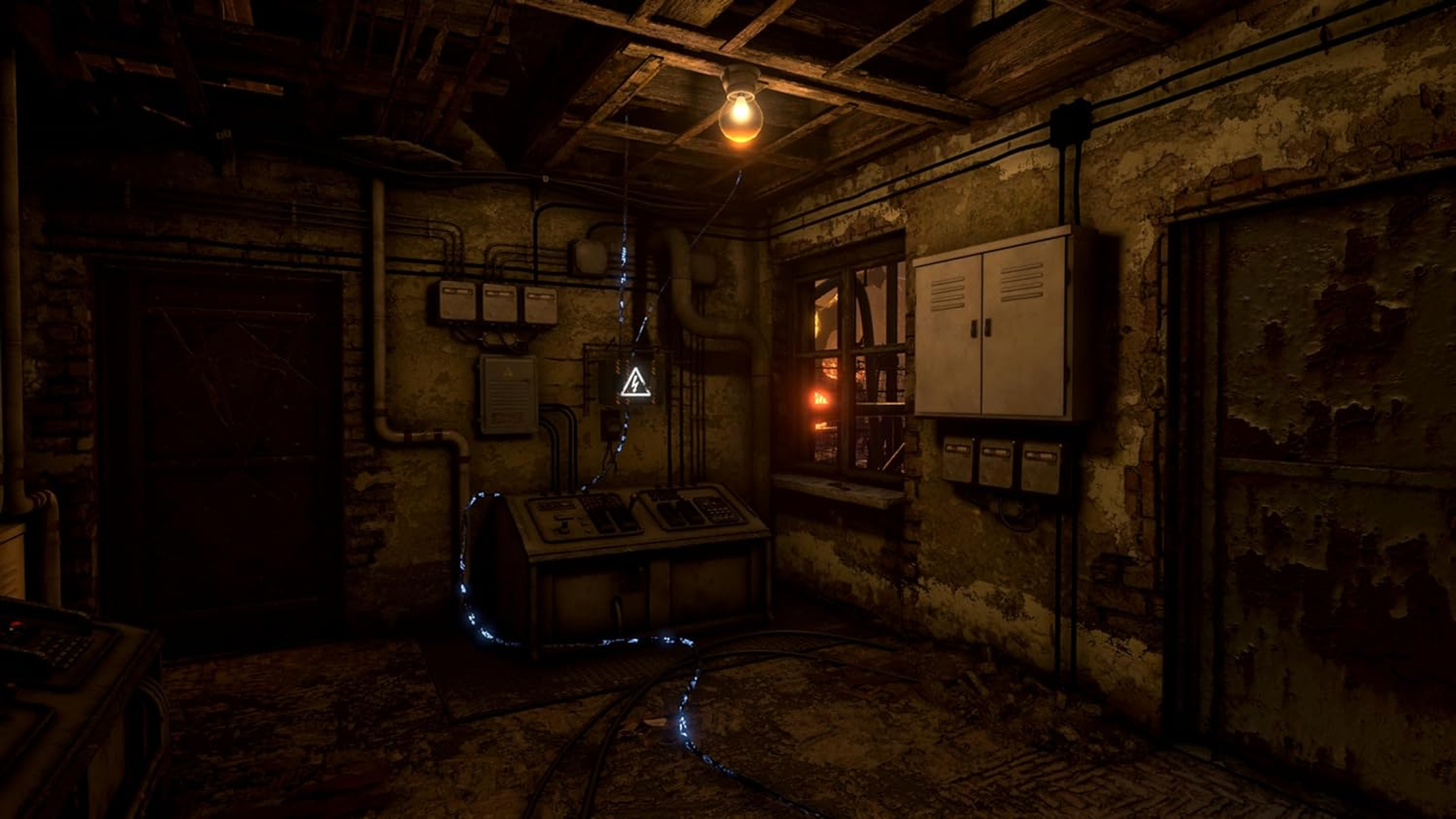 Wnętrze pokoju z rurami, oknem i panelem sterowania. Żarówka zwisa z sufitu.