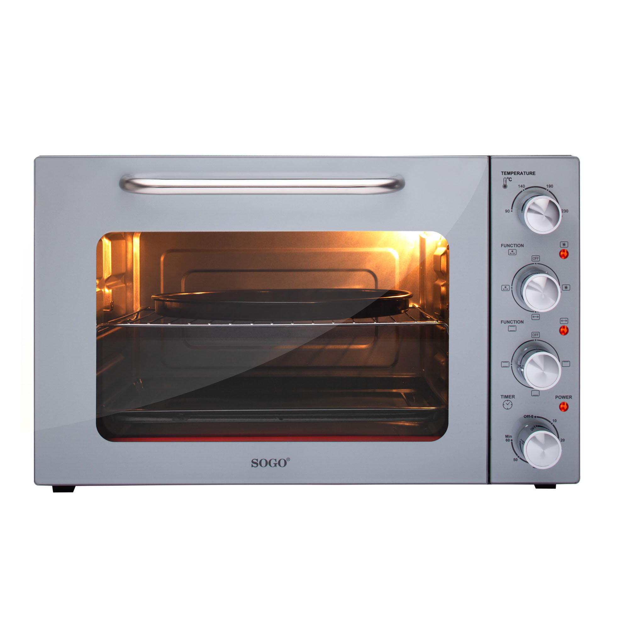Un horno con puerta de vidrio y luz interior, con una bandeja para hornear dentro.