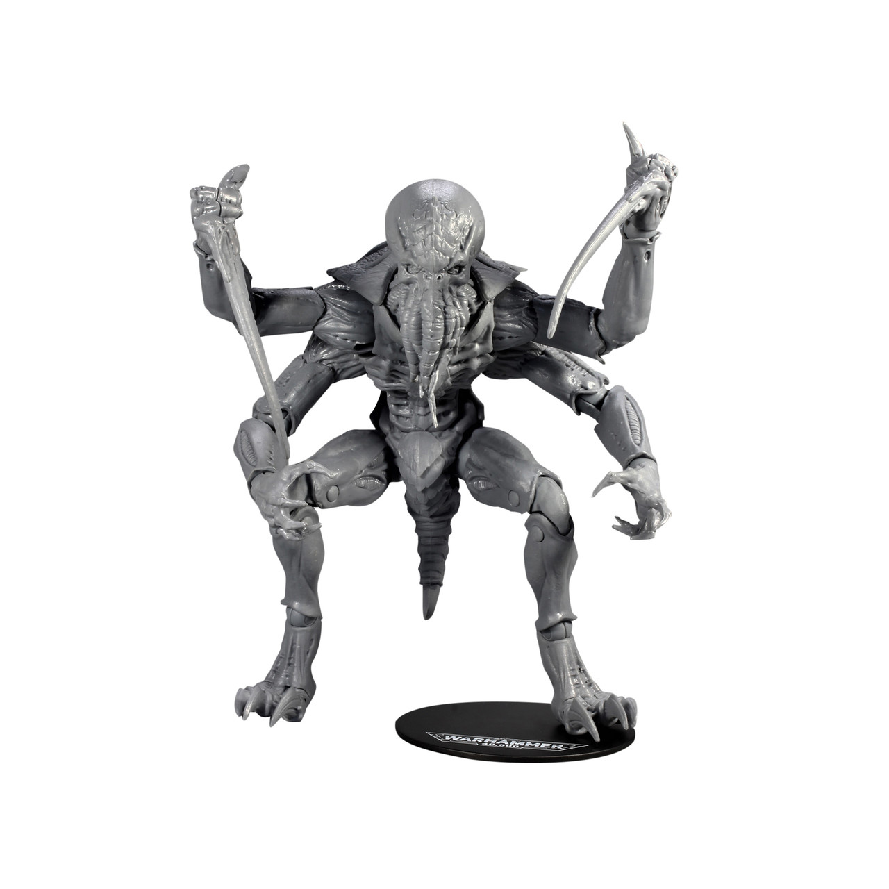 Graue Alien-Actionfigur mit mehreren Armen, die Waffen halten, auf schwarzer Basis.