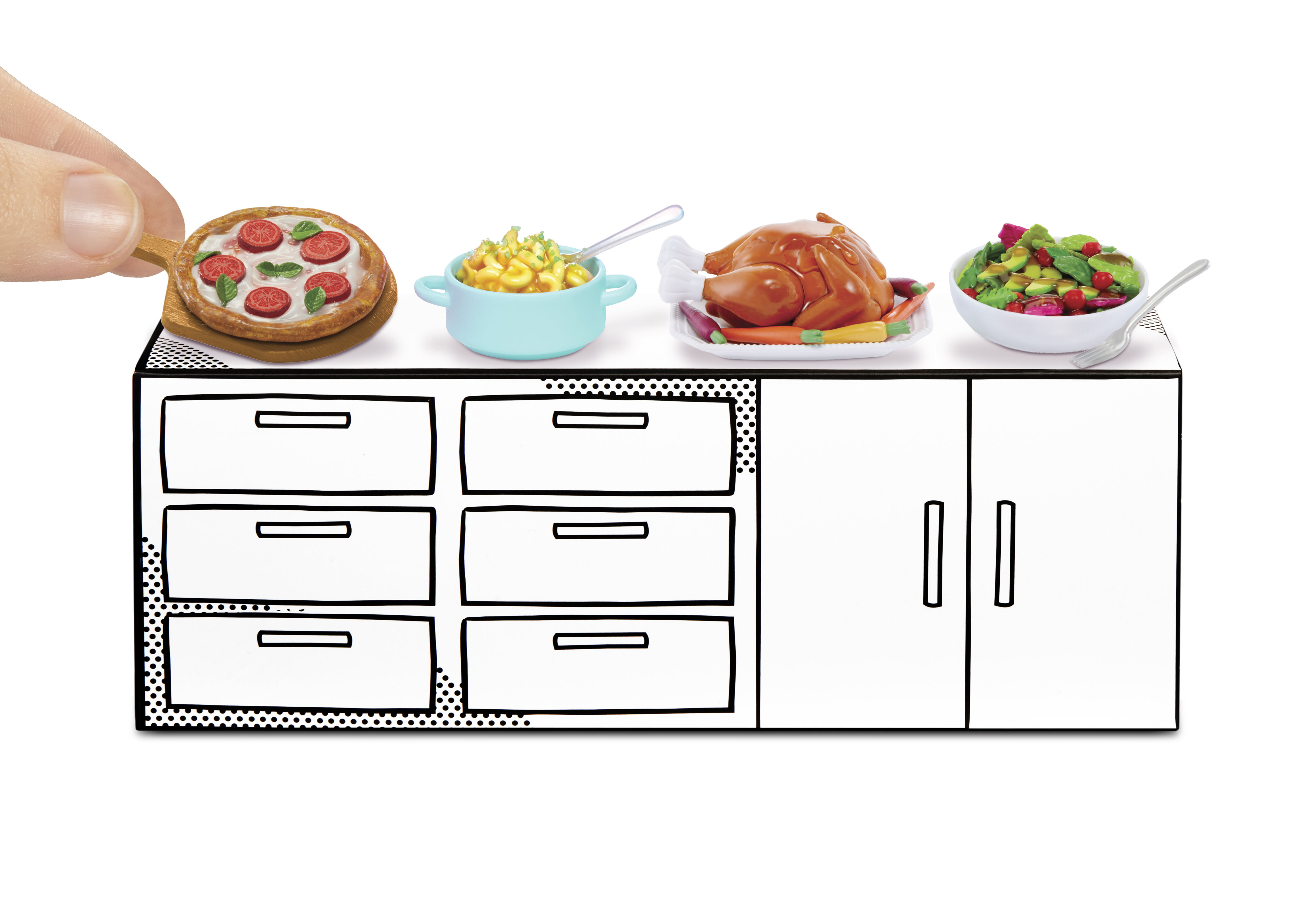 Alimentos en miniatura en una encimera, incluyendo pizza, pasta, pollo y ensalada.