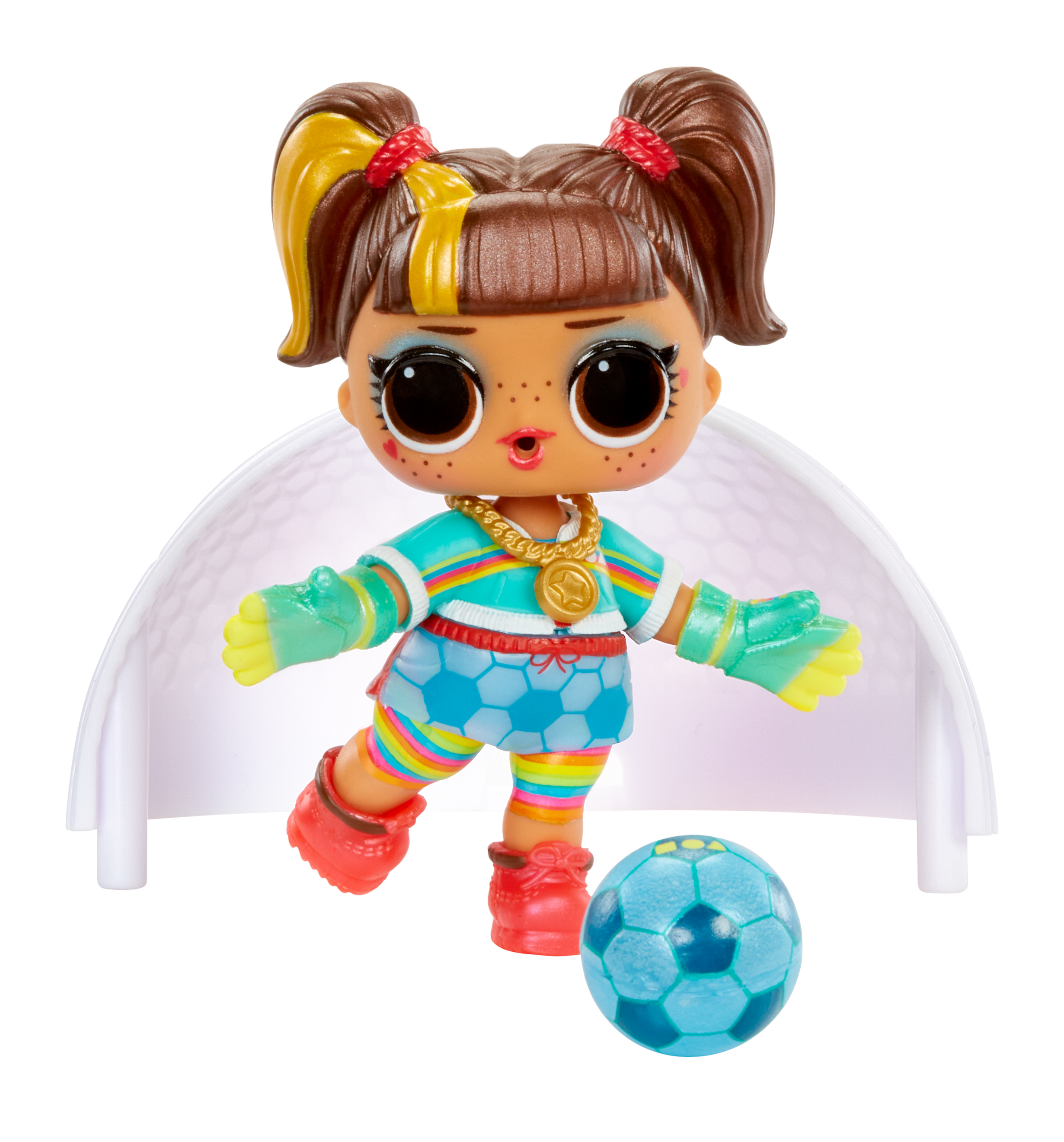 Lalka piłkarska z piłką i częściową siatką do bramki.