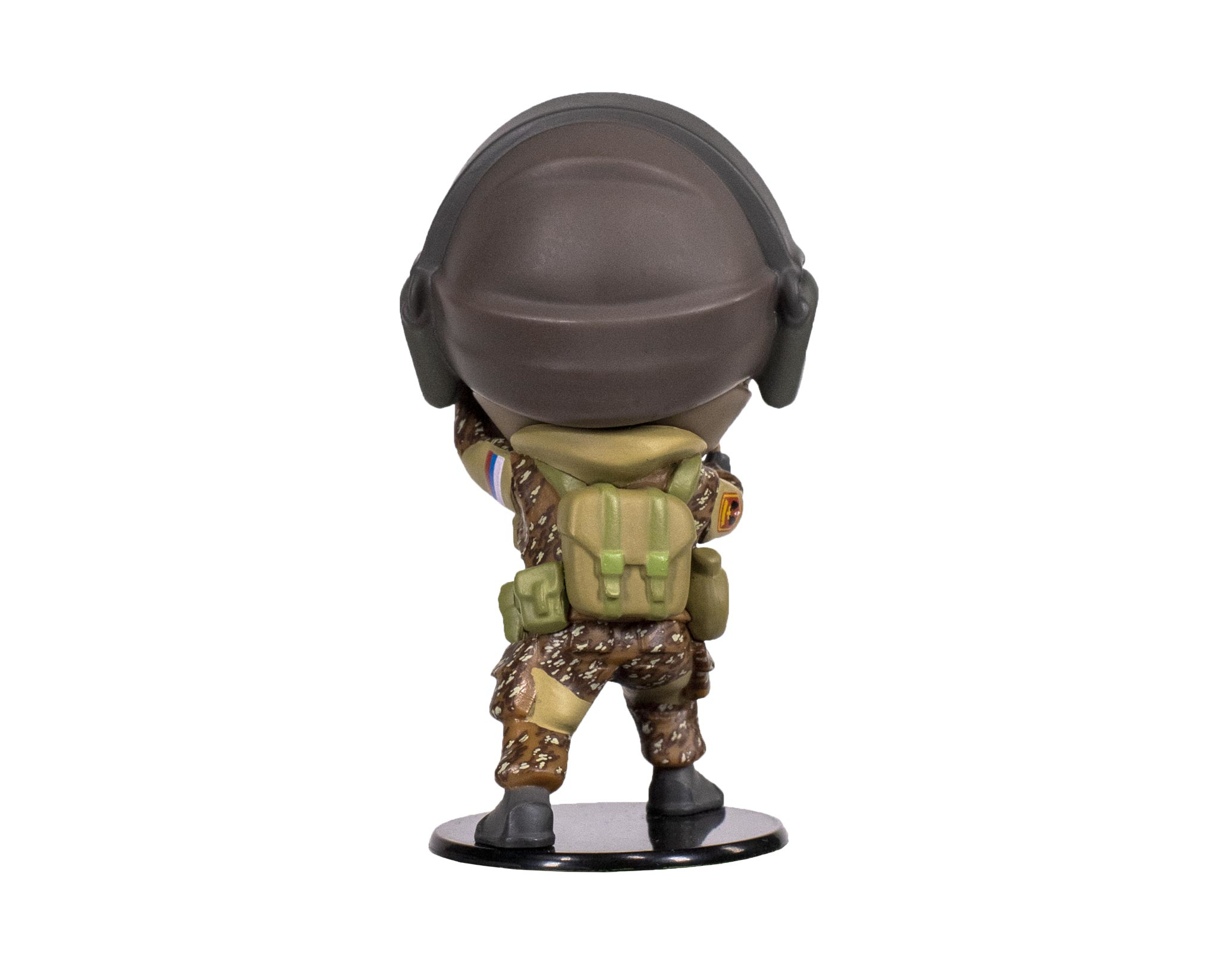 Rückansicht einer Chibi-Figur eines Soldaten. Die Figur trägt einen Helm und Tarnkleidung.