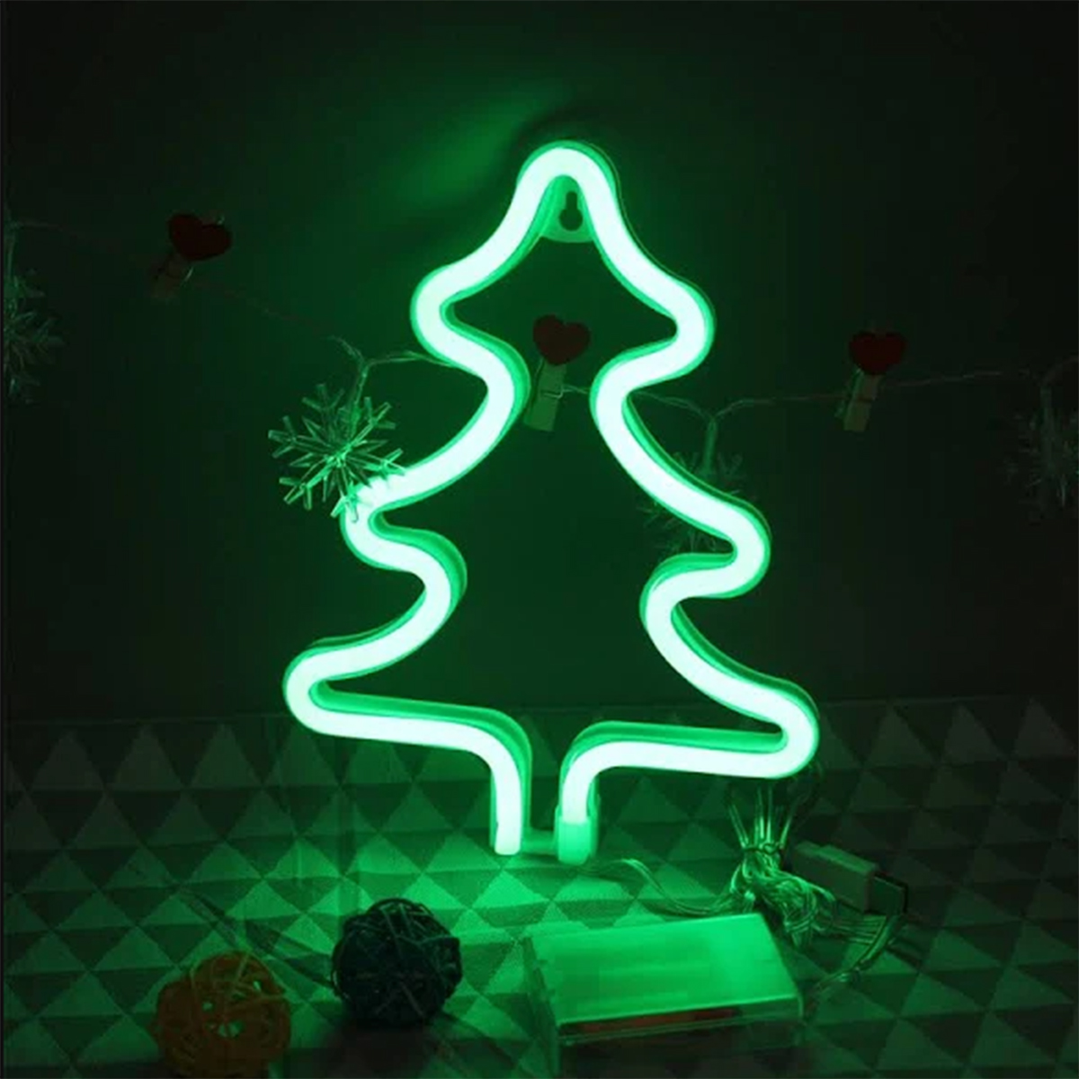 Segno dell'albero di Natale al neon verde.