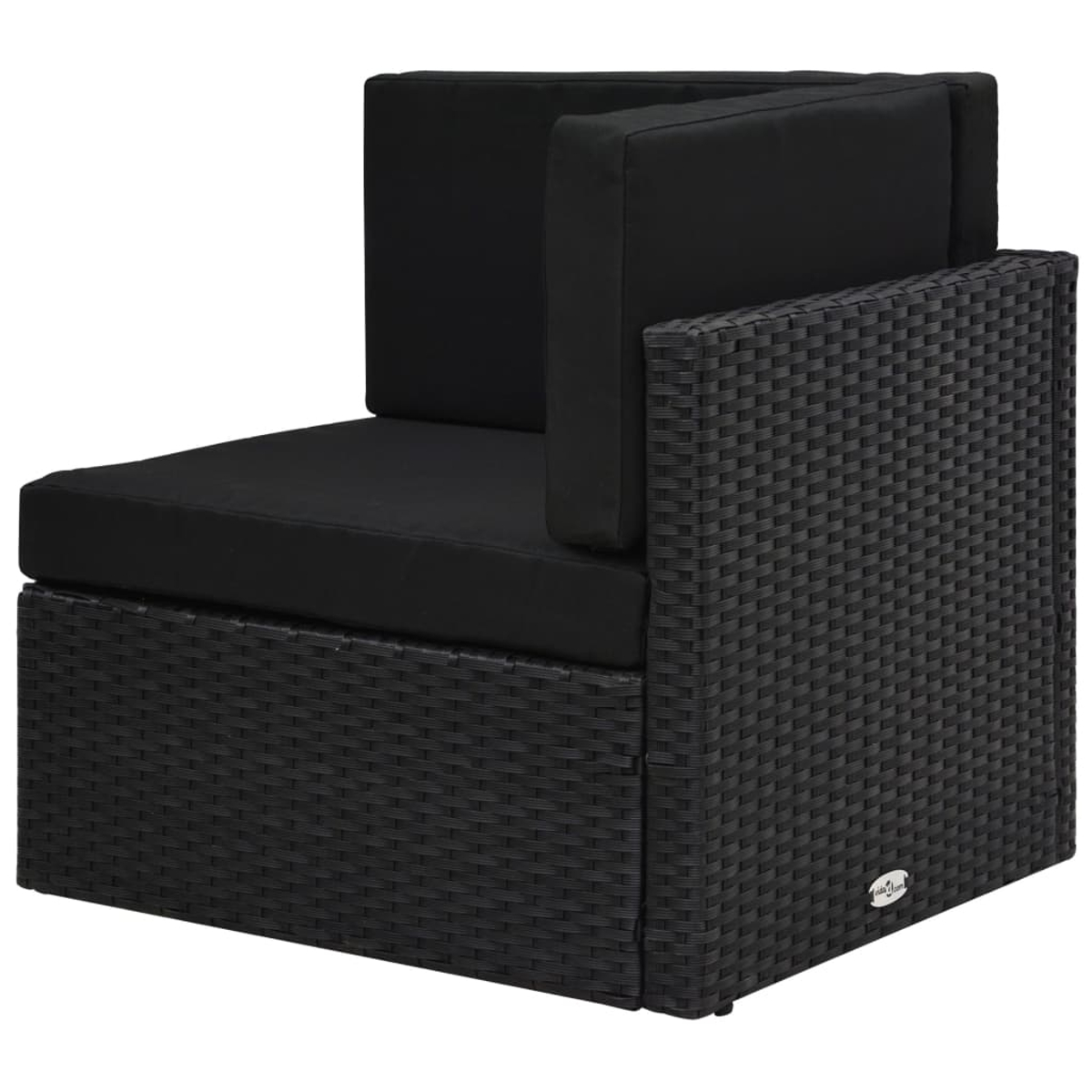 Schwarzes Rattan-Ecksofa mit schwarzem Kissen und Rückenlehne. Winkelansicht.