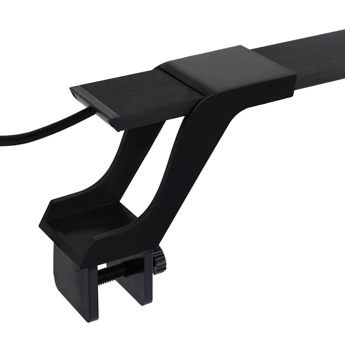 Nahaufnahme der schwarzen Klemme einer LED-Lampe, die einen Schwenkmechanismus und eine Schraube zur Einstellung zeigt.
