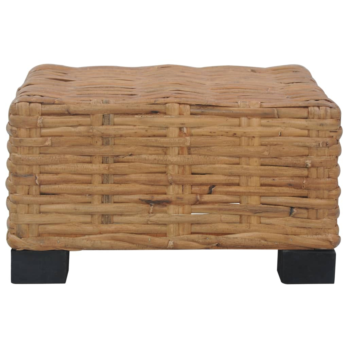 Quadratischer Hocker aus gewebtem Rattan mit schwarzen Beinen.