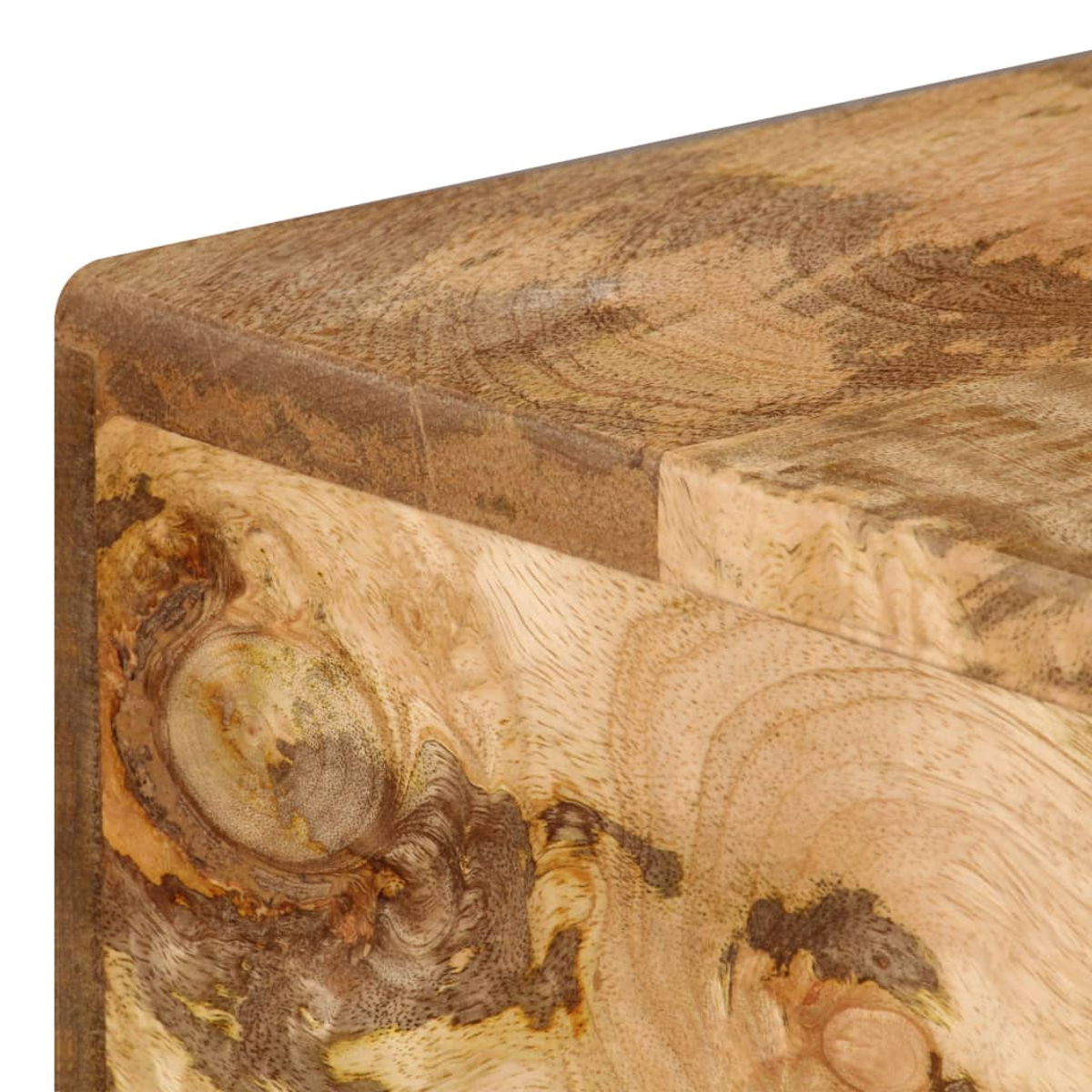 Nahaufnahme einer Holzoberfläche mit Holzmaserung und natürlichen Farbvariationen. Die Kanten sind abgerundet.