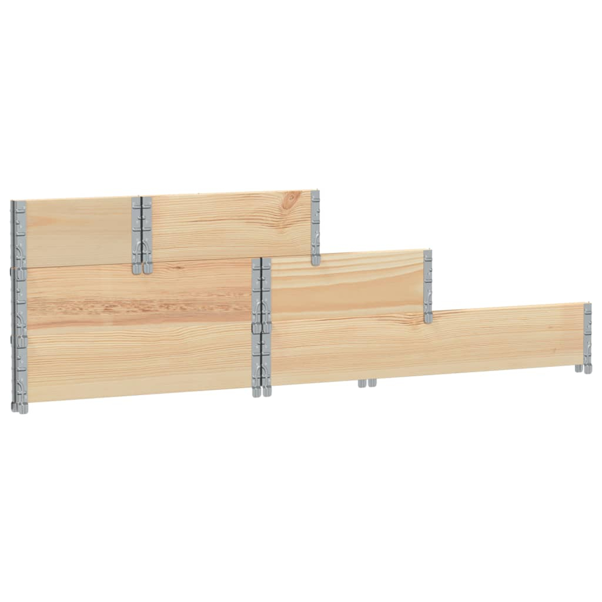Drei Holzpflanzkästen mit Metallverbindern. Sie sind in einer treppenartigen Formation angeordnet.