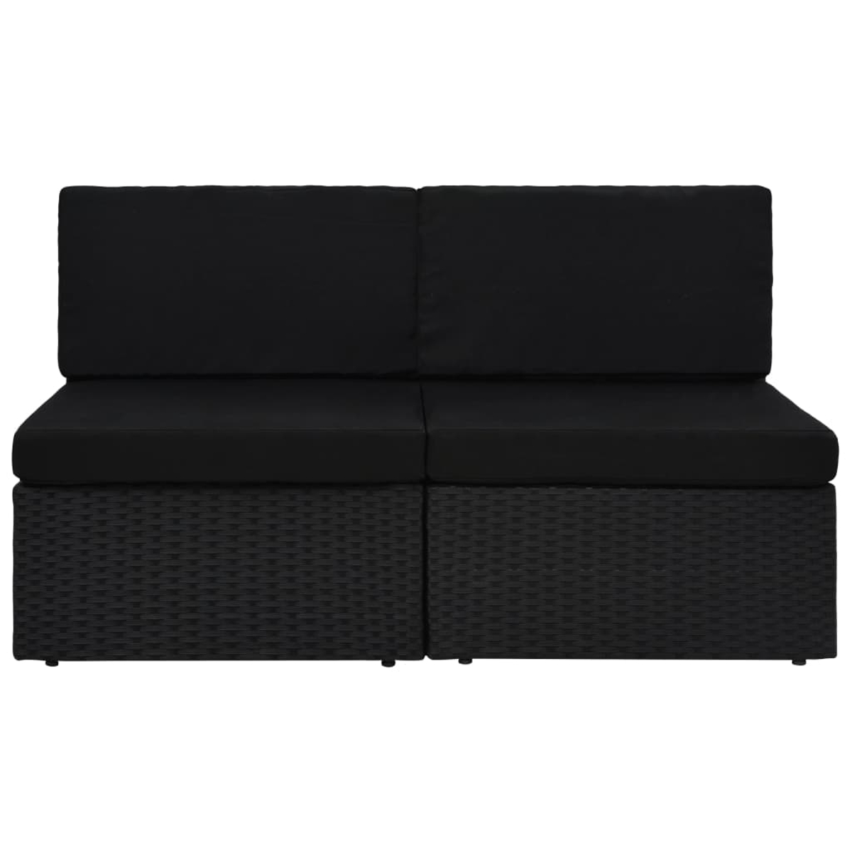 Vorderansicht des schwarzen Ecksofas aus Korbgeflecht mit schwarzen Kissen, in einem zweiteiligen Design.