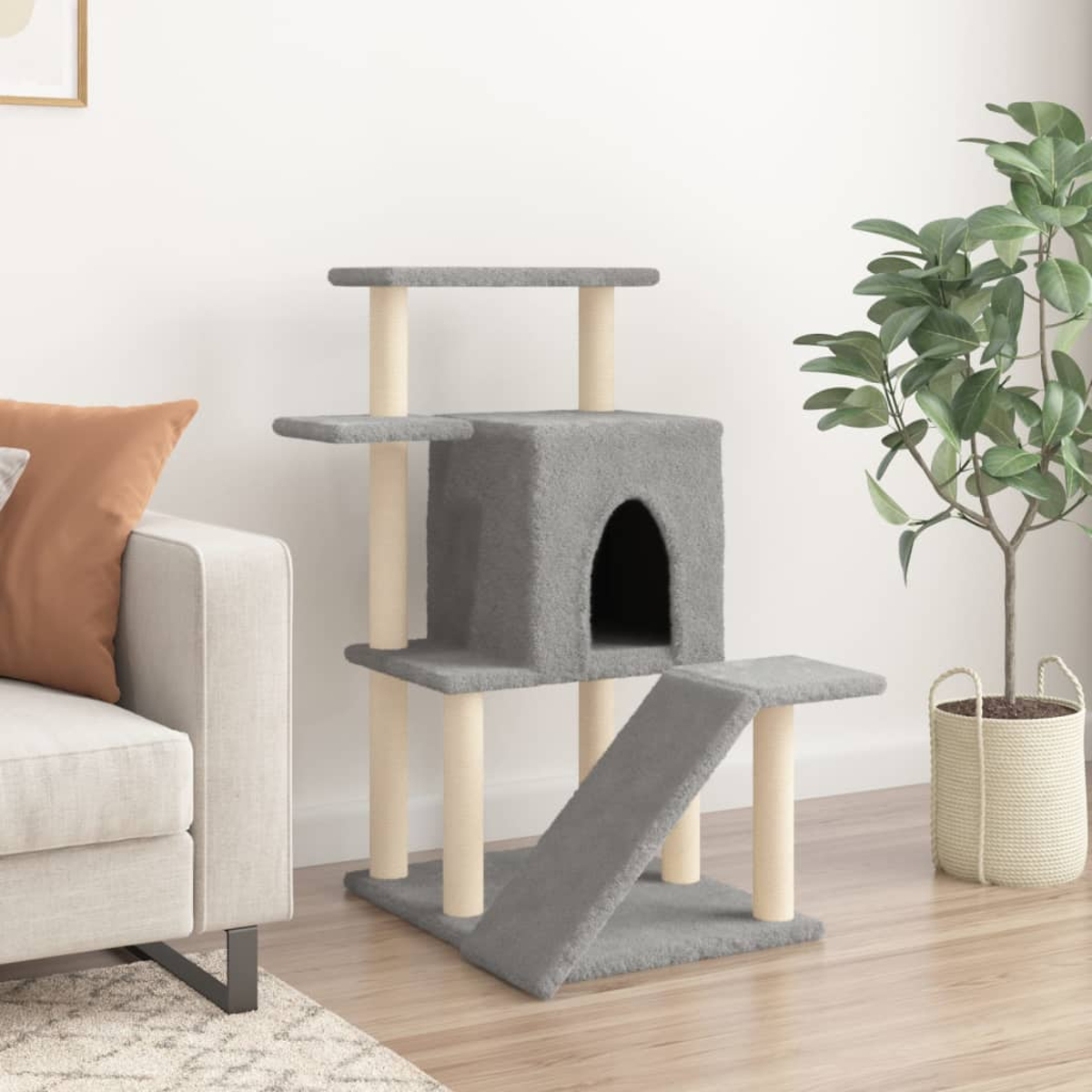 Katzenbaum in einem Raum. Grau, mit Höhle, mehreren Plattformen und beigen Pfosten.