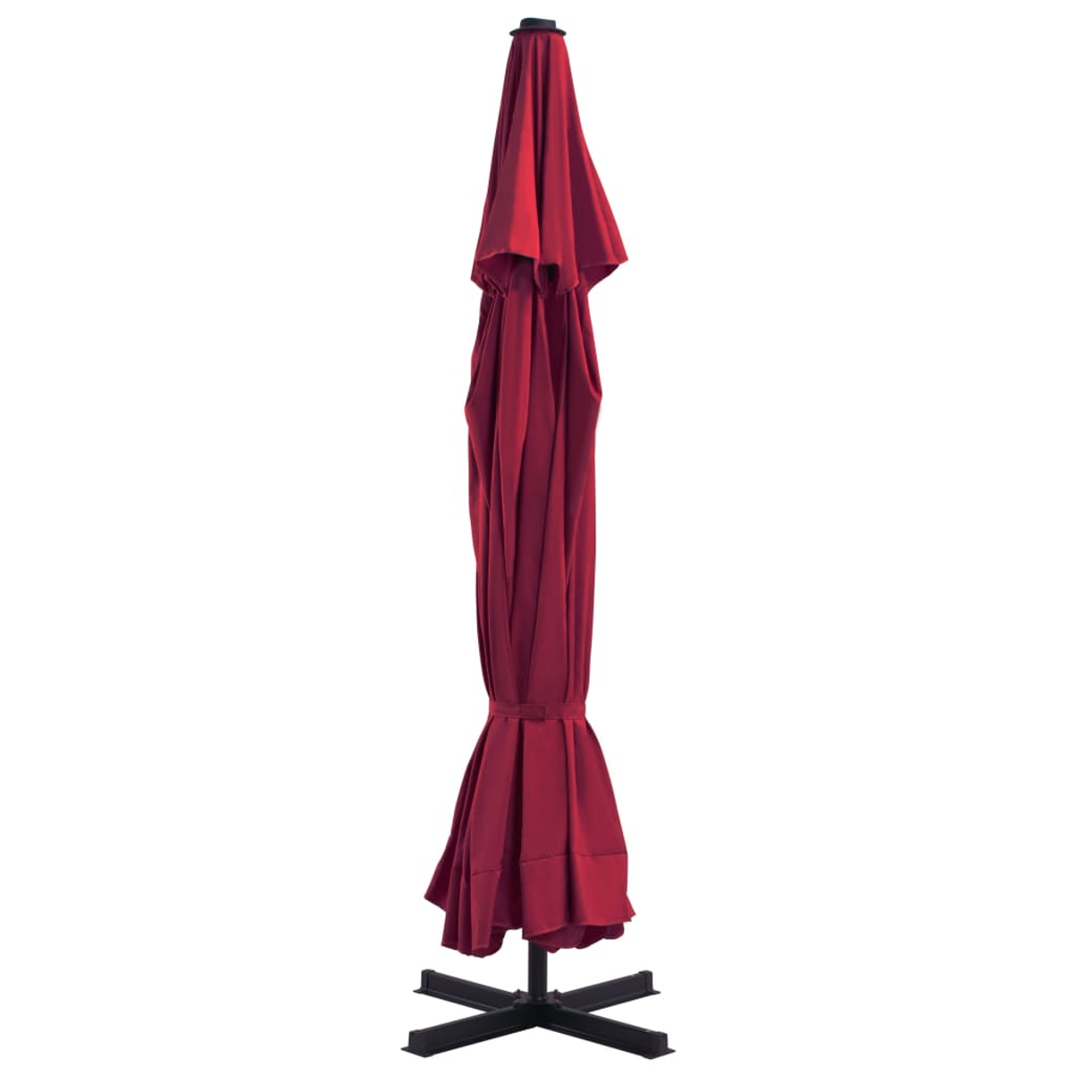 Roter, geschlossener Schirm auf schwarzem Ständer. Weißer Hintergrund.