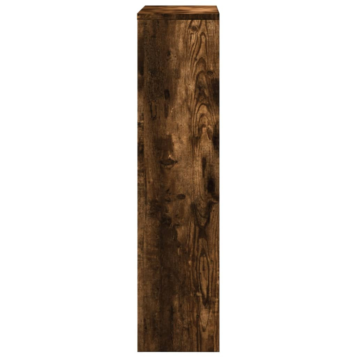 Eine hohe, dunkle Holzplanke wird von der Seite gezeigt.
