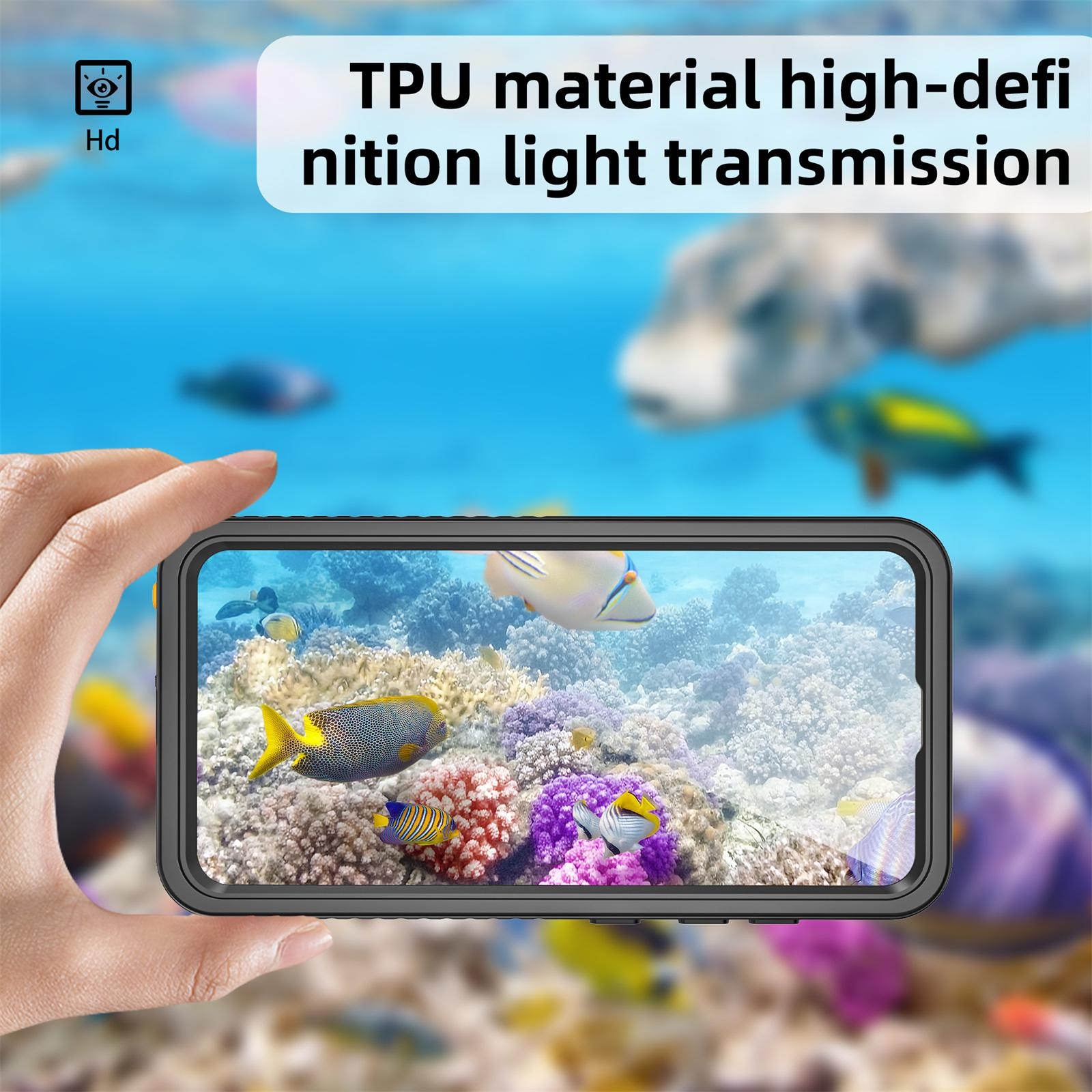Ein Telefon in einer schwarzen Hülle zeigt eine Unterwasserszene mit Fischen und Korallen.