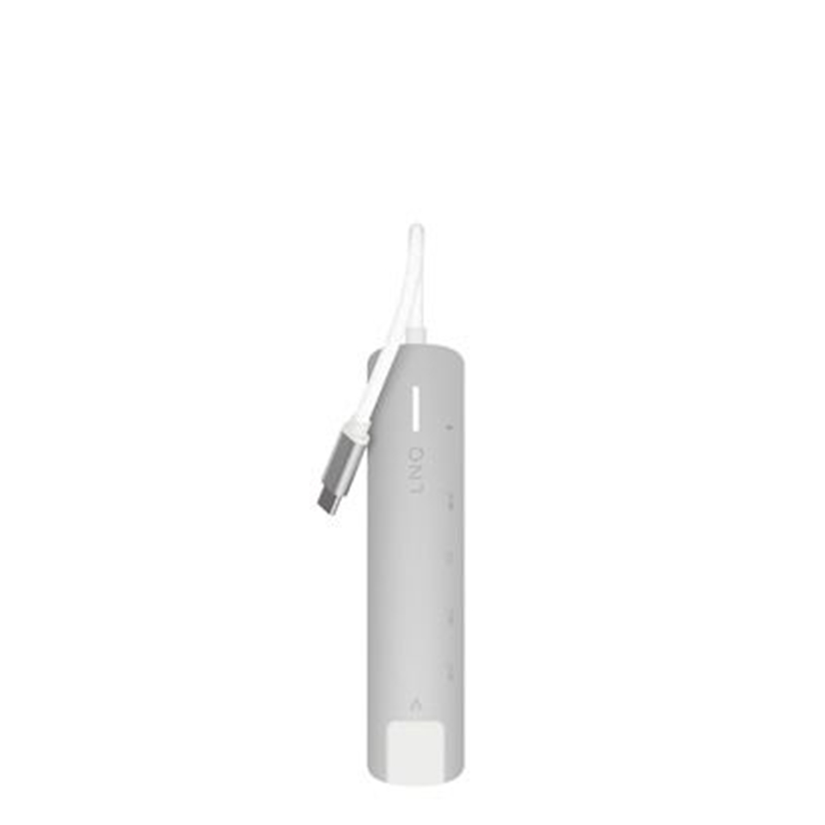 Un hub USB-C grigio, cilindrico, con cavo e connettore bianchi. Sfondo bianco.