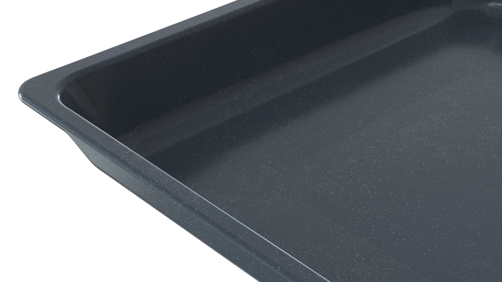 Ciemnoszara blacha do pieczenia. Izolowana na czarnym tle. Widok pod kątem.