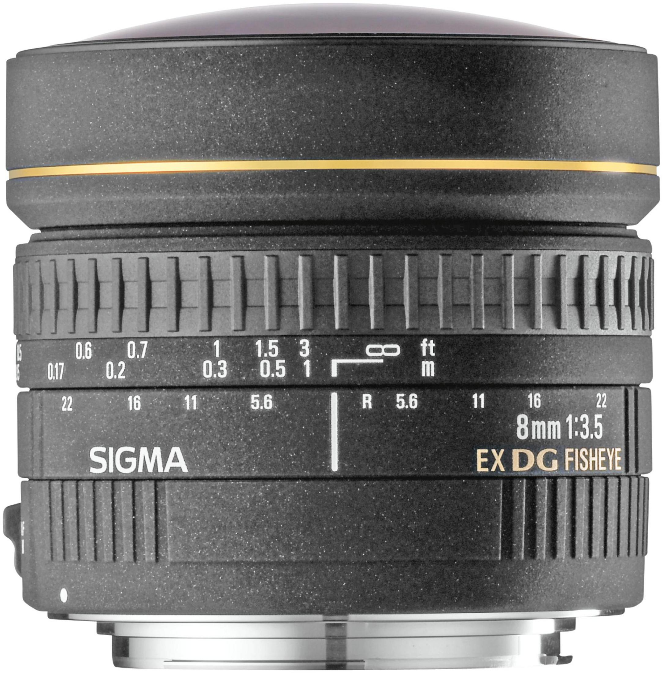 Nahaufnahme eines Sigma-Objektivs mit Fokusringen und Markierungen. Schwarzes und goldenes Design.