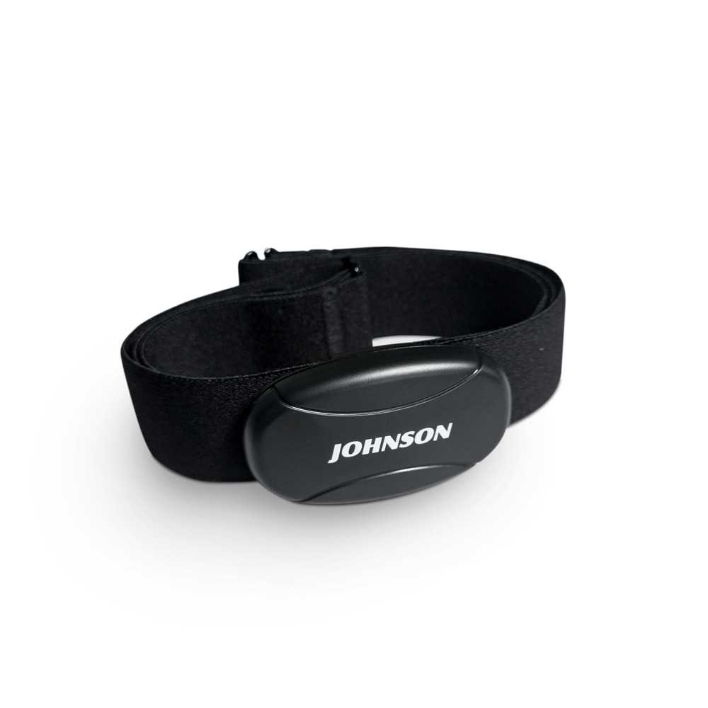 Sangle de moniteur de fréquence cardiaque Johnson noire, capteur ovale et fond blanc.