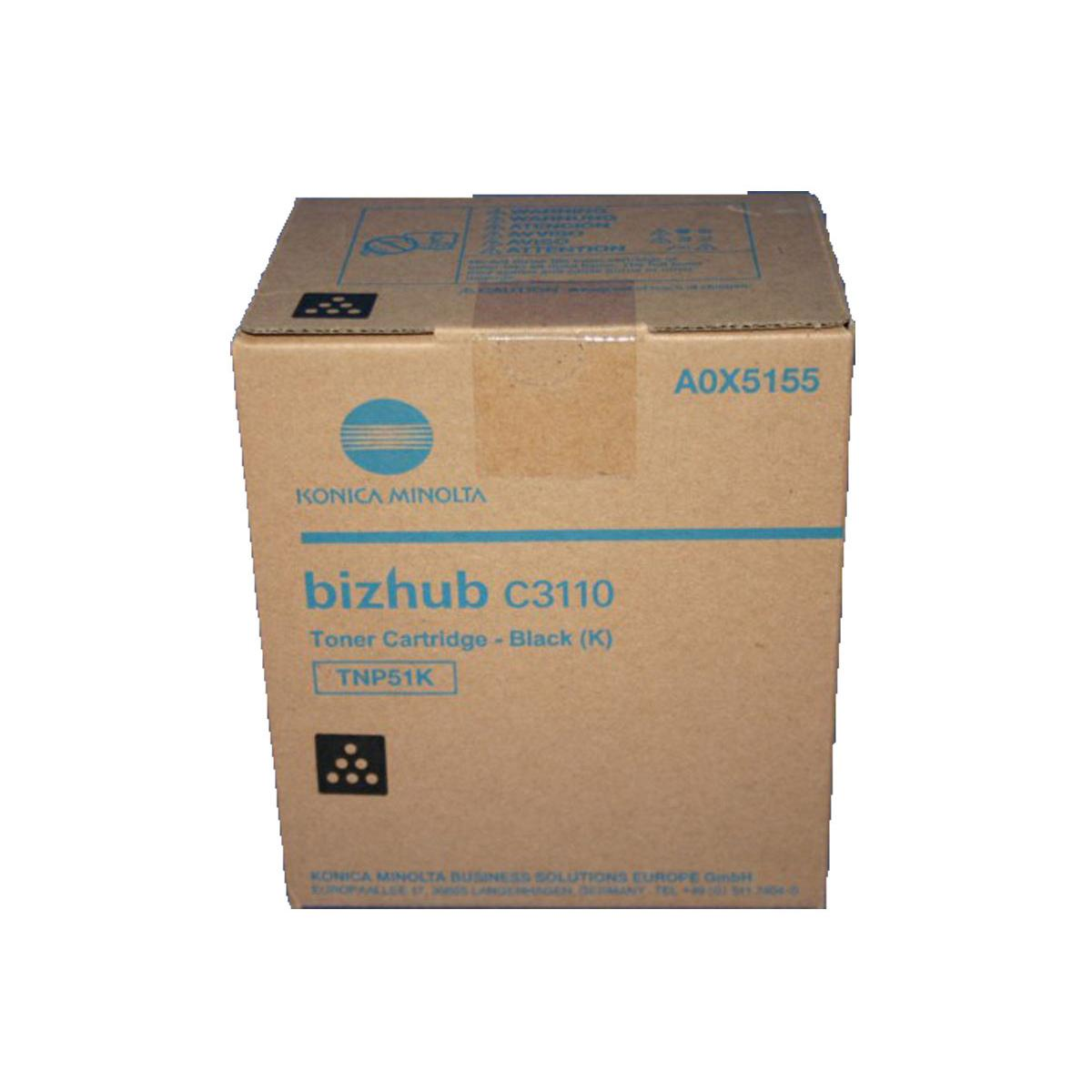 Una scatola di cartone marrone con il logo Konica Minolta e 'bizhub C3110'.