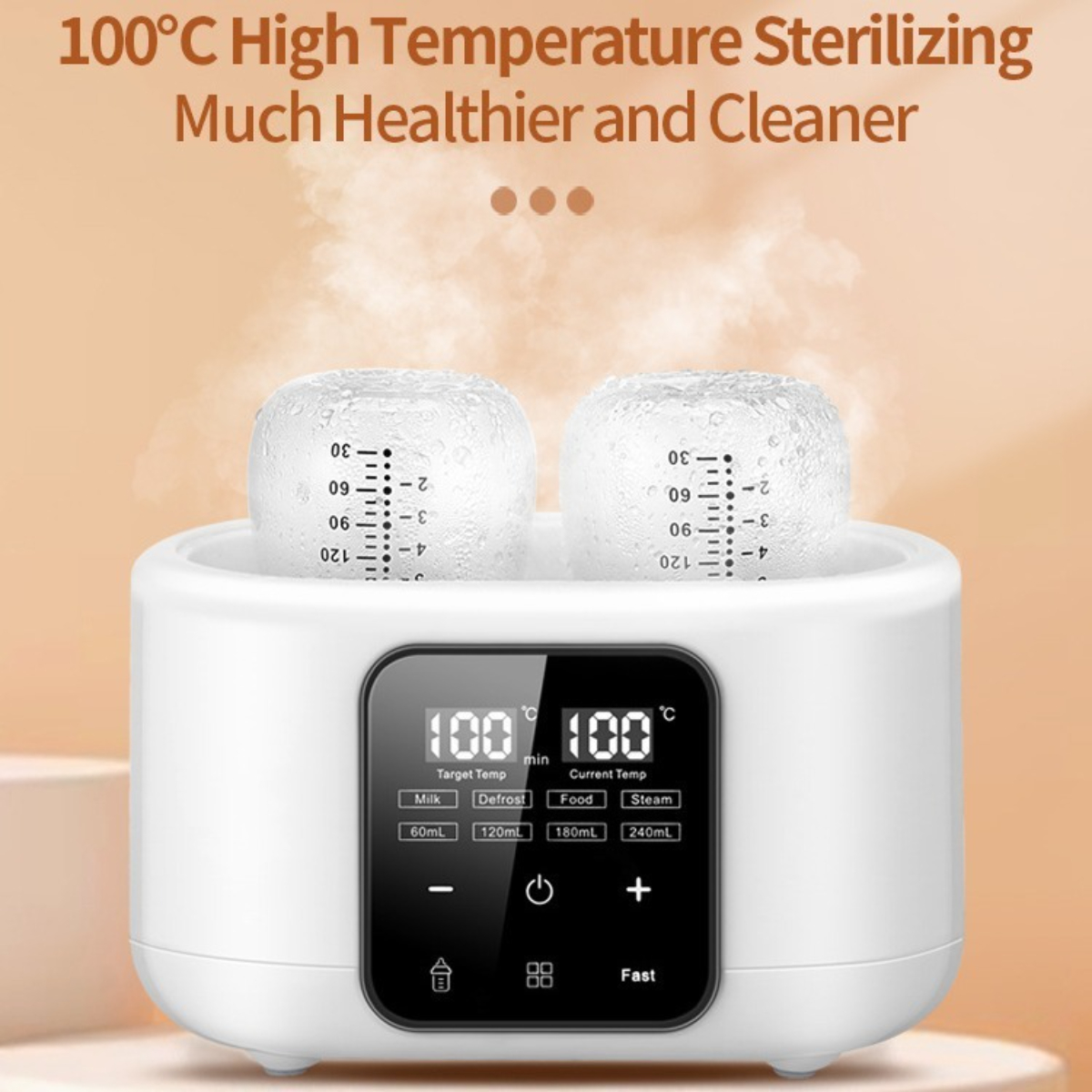 Weißer Flaschenwärmer mit zwei Flaschen. Text sagt 100°C. Flaschen sind weiß mit schwarzen Markierungen.