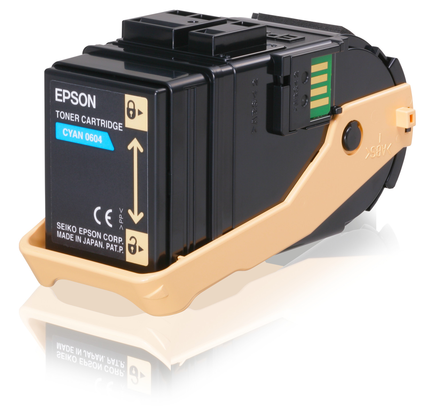 Una cartuccia toner ciano in un supporto beige. È etichettata con 'EPSON' e 'CYAN 0604'. È su una superficie bianca.