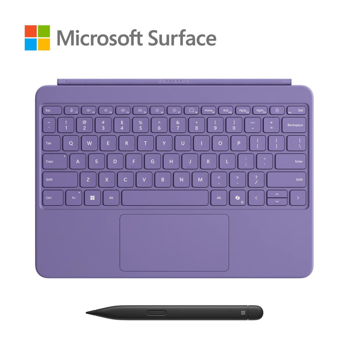 Funda de teclado púrpura de Microsoft Surface. Un lápiz óptico negro debajo. El logotipo de Microsoft es visible. Fondo negro.