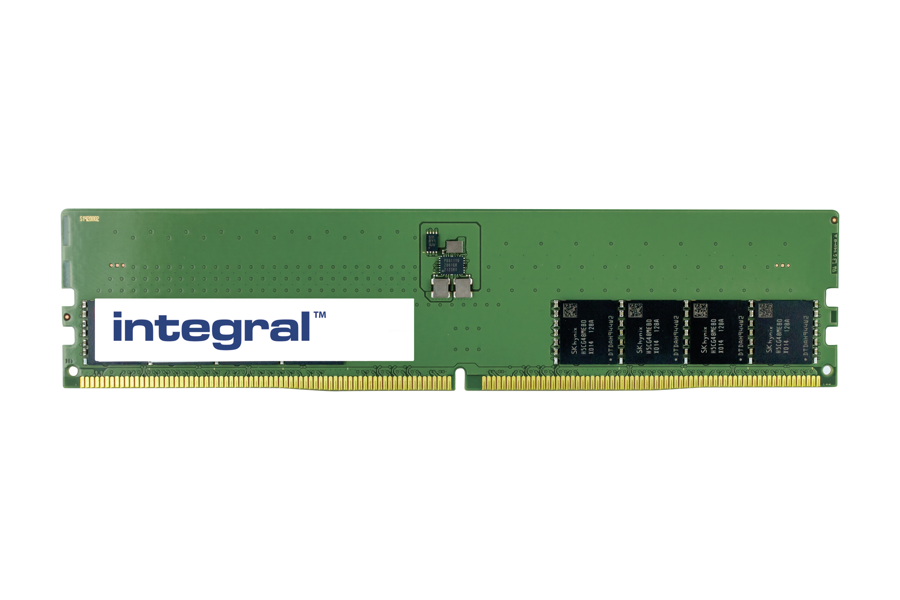 Modulo RAM verde con logo 'integral' e chip neri. Sfondo bianco.
