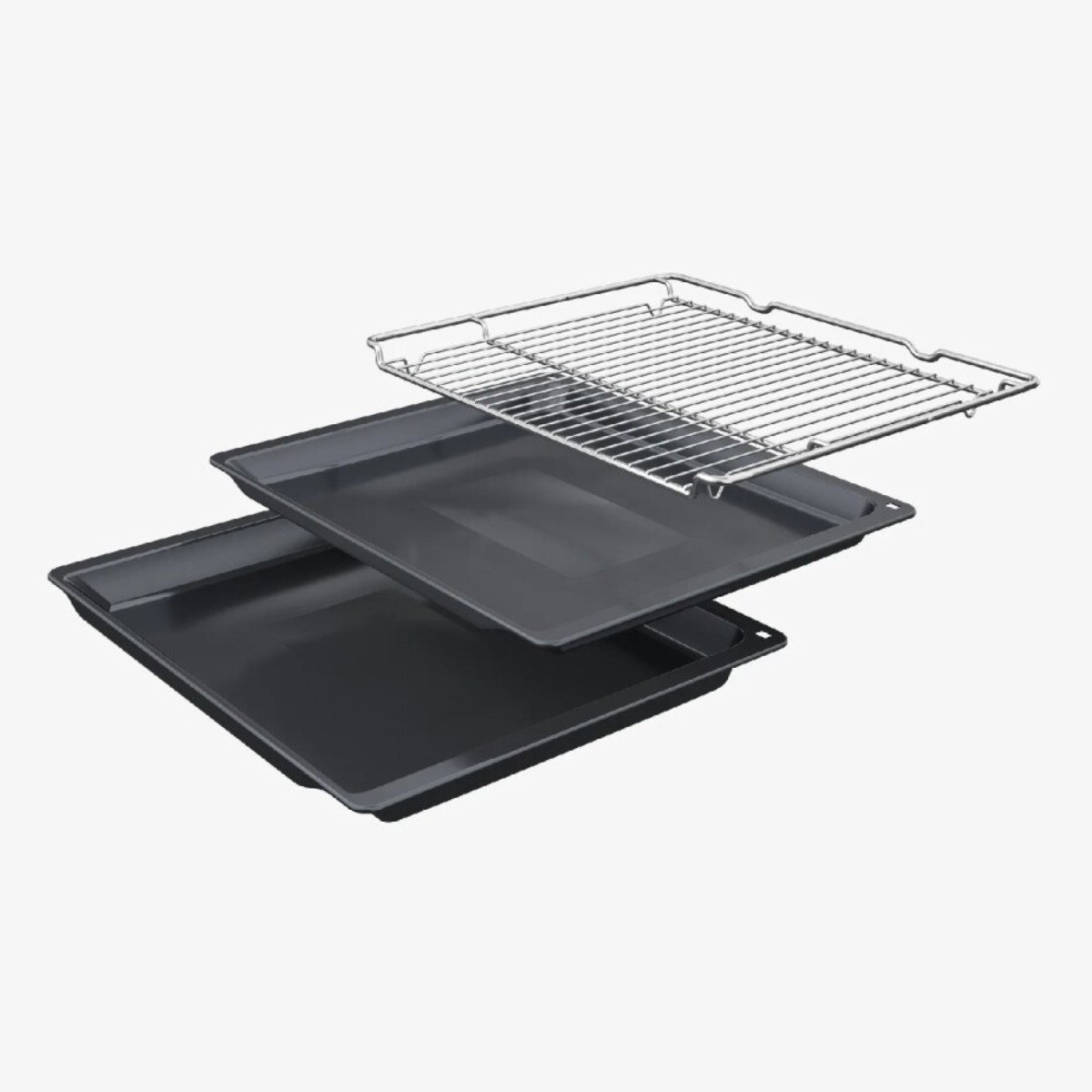 Partes del horno: dos bandejas, una rejilla. Todo plateado y negro, sobre fondo blanco.